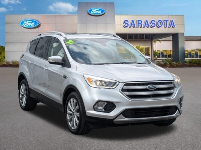 2017 Ford Escape Titanium's photo