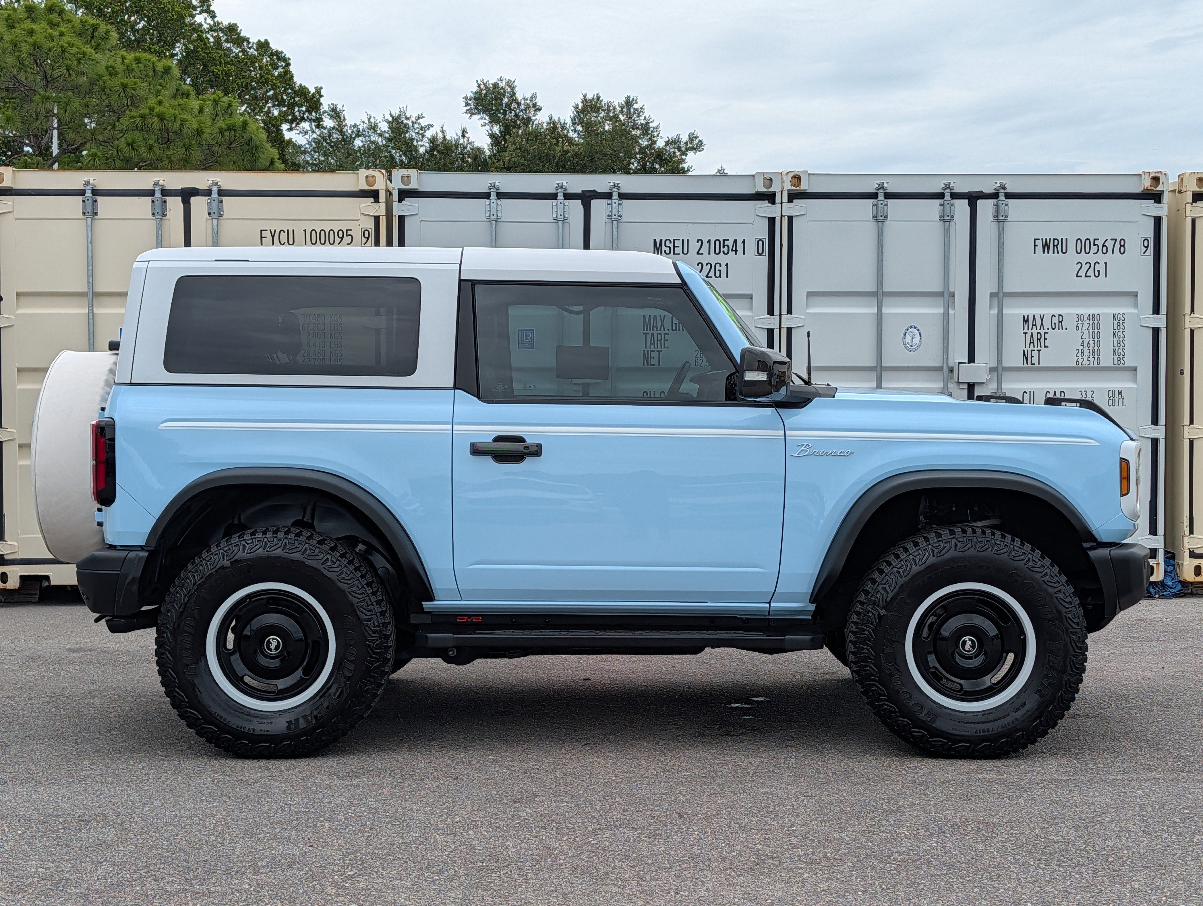 2023 Ford Bronco Heritage Limited Edition