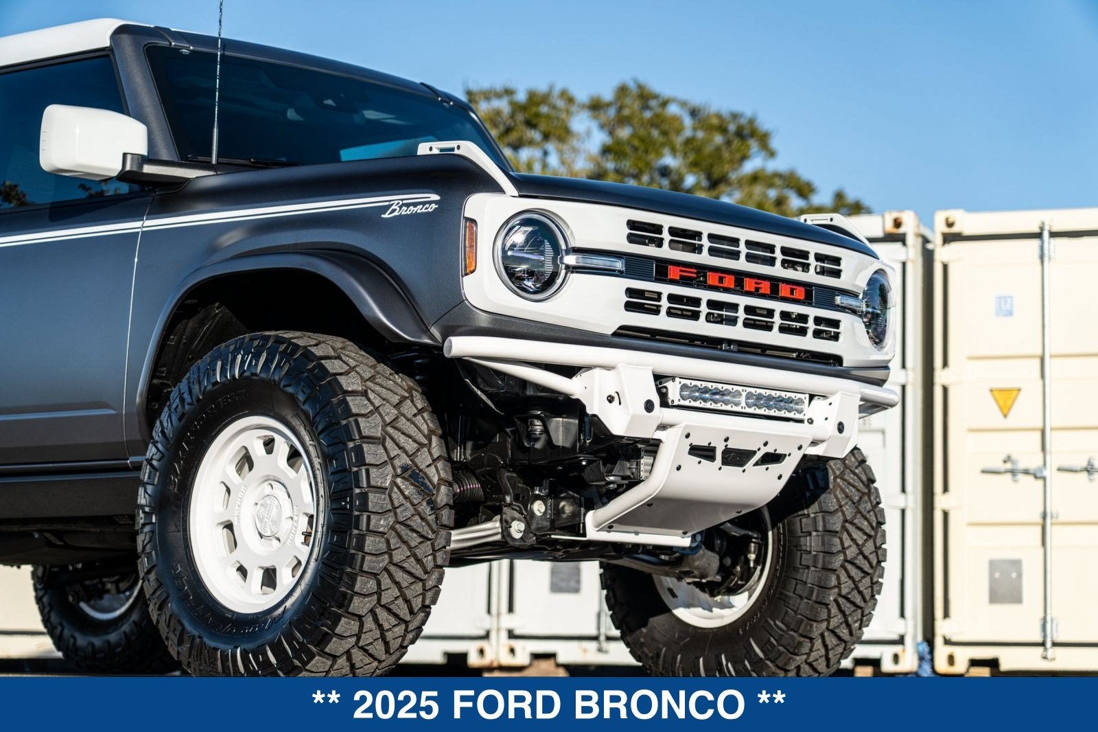 2025 Ford Bronco Heritage Edition