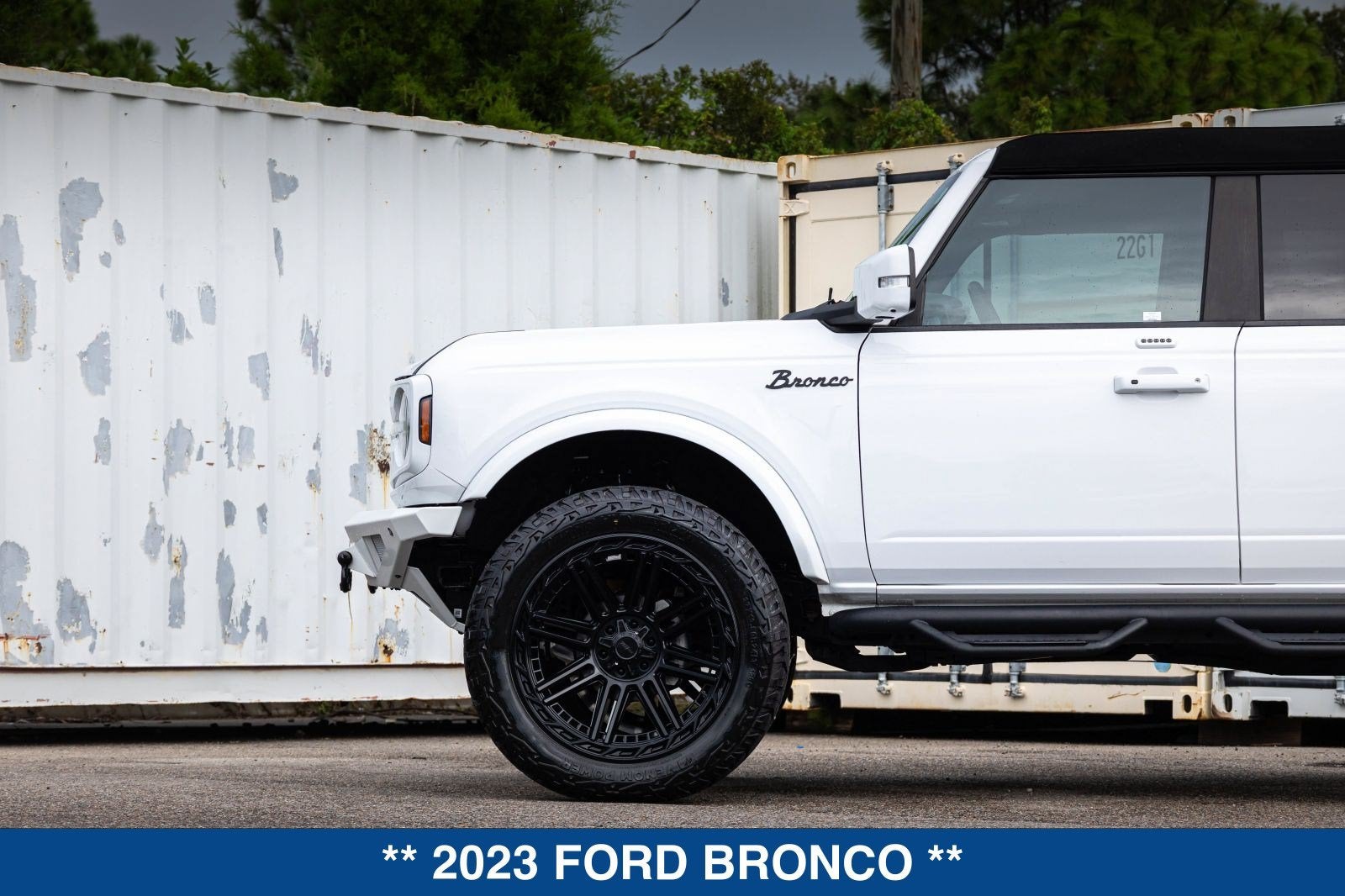 2023 Ford Bronco Badlands