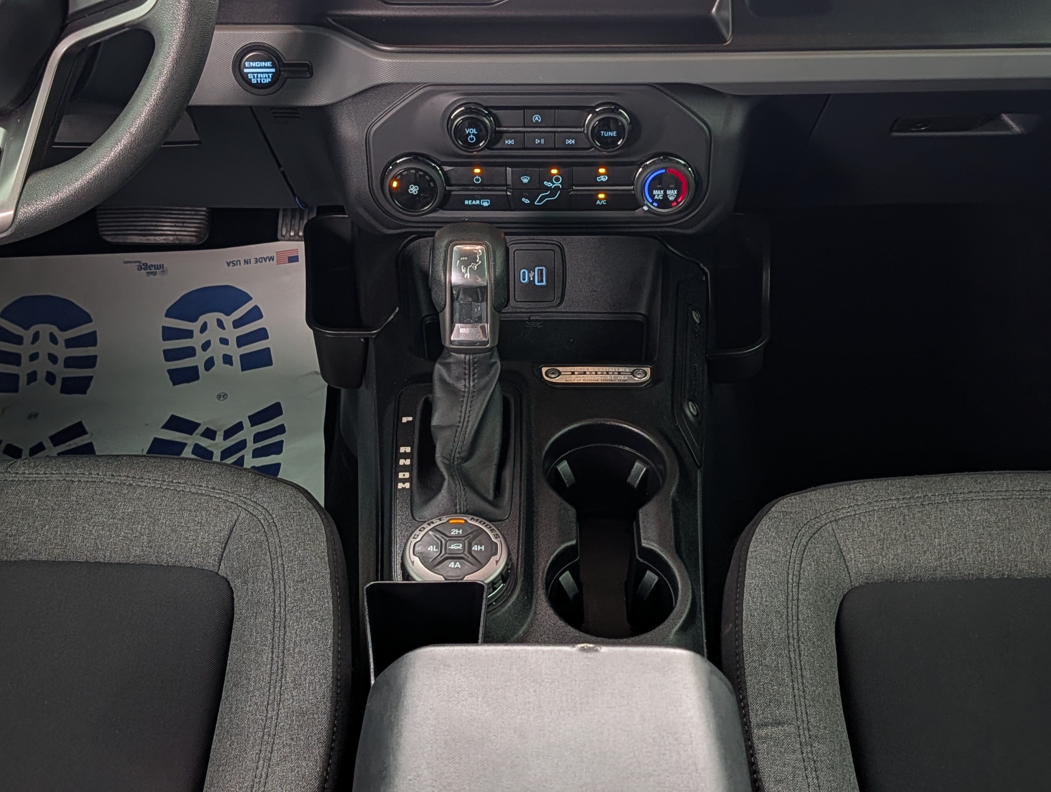 2022 Ford Bronco Base