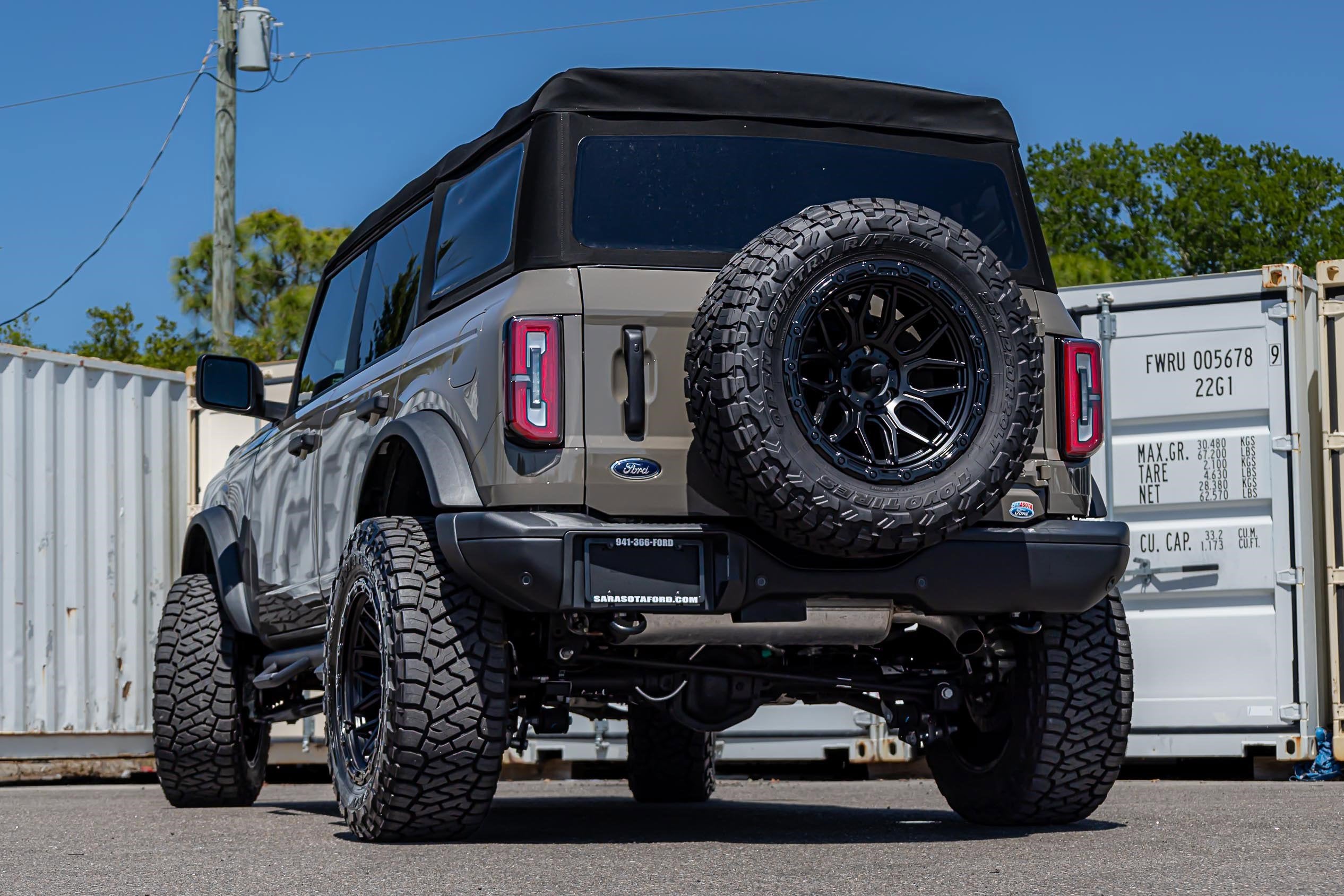 2025 Ford Bronco Badlands