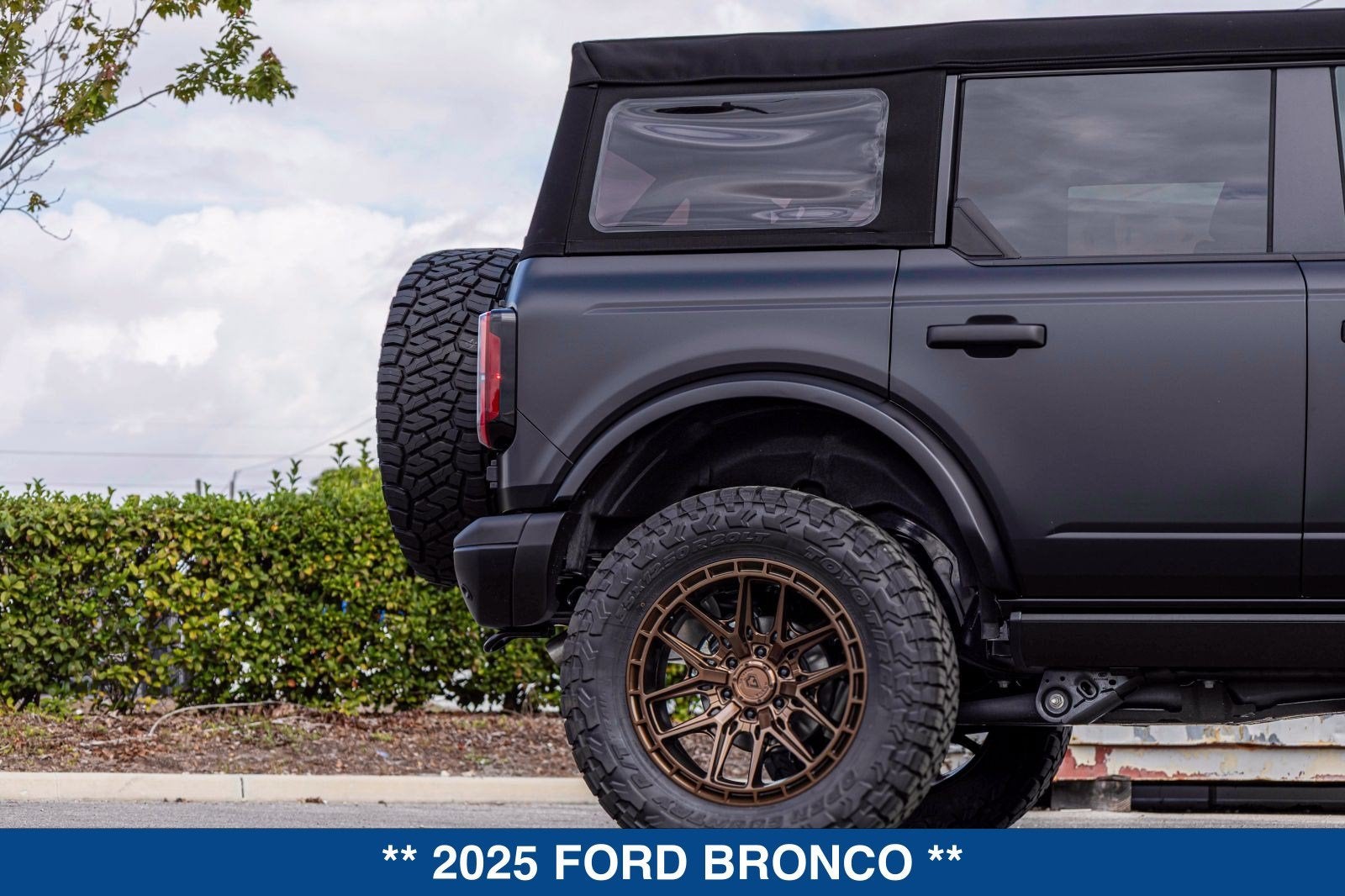 2025 Ford Bronco Badlands