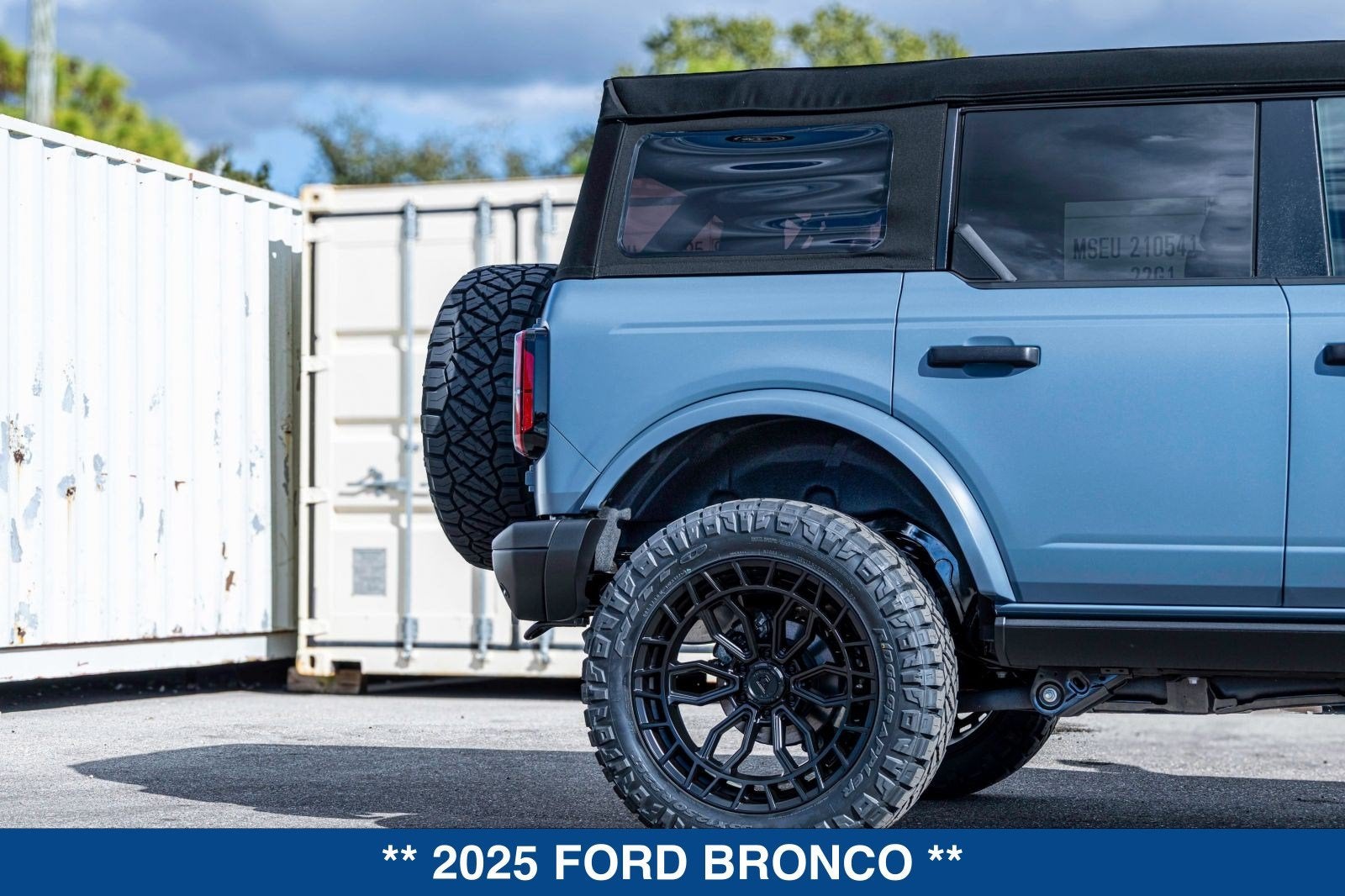 2025 Ford Bronco Badlands