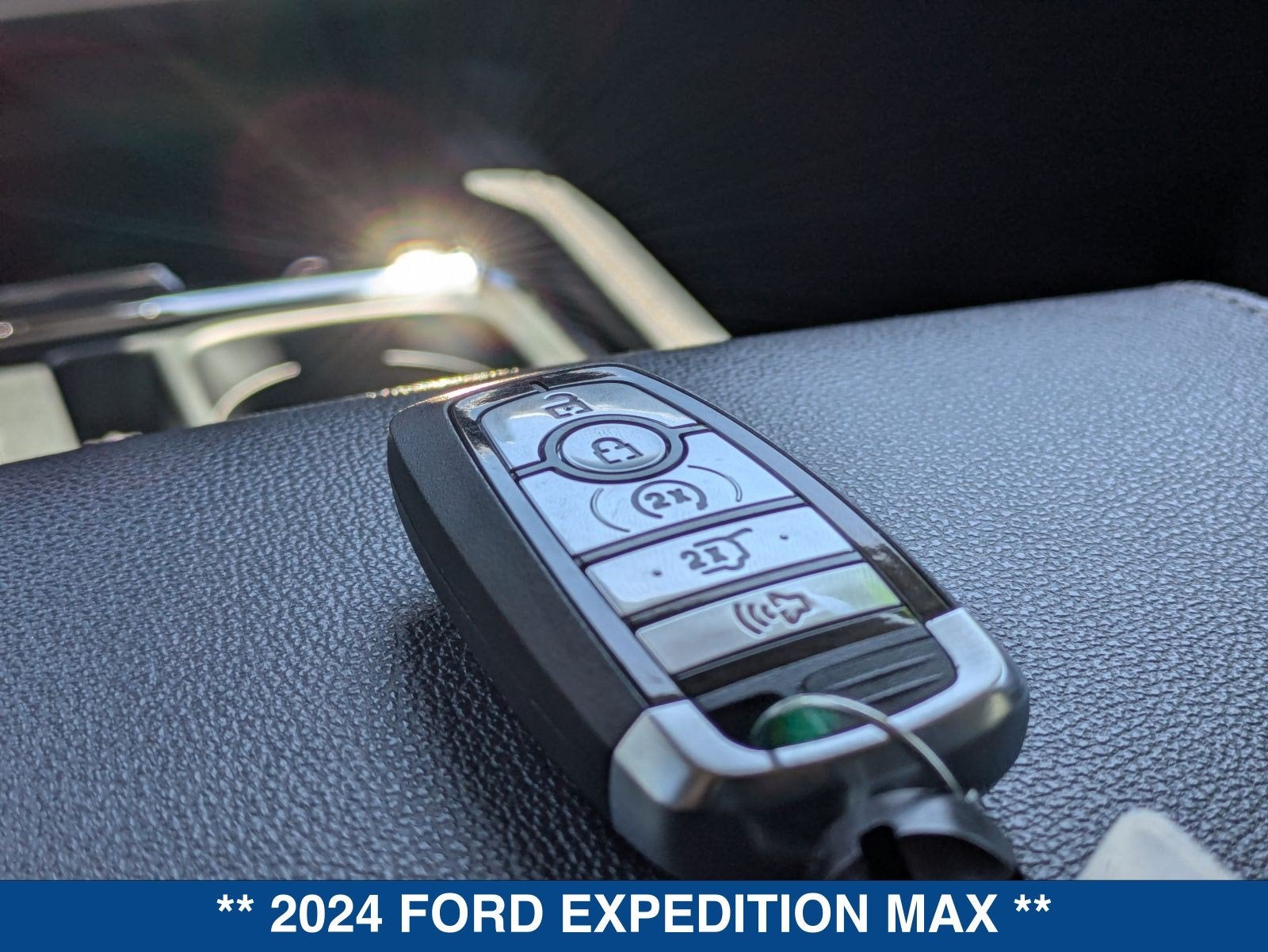 2024 Ford Expedition MAX XLT