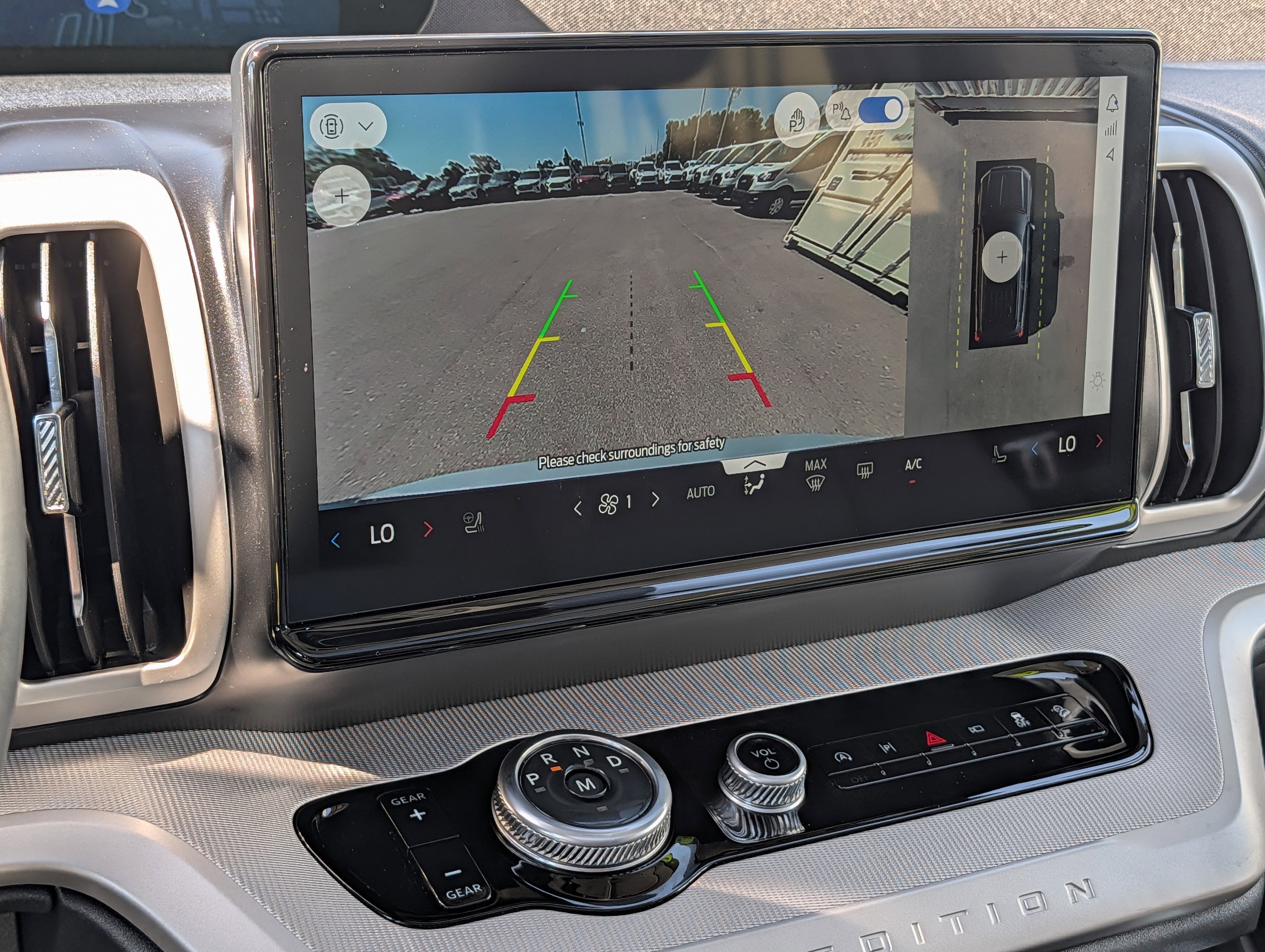 2025 Ford Expedition MAX Active