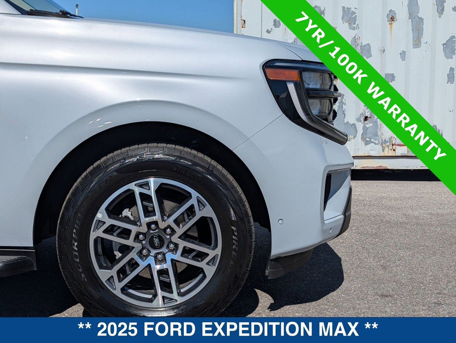 2025 Ford Expedition MAX Active