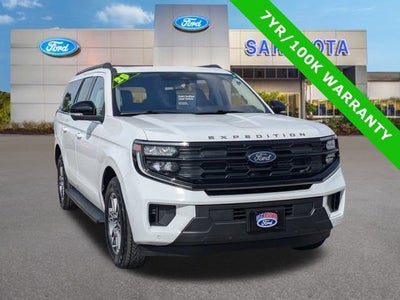 2025 Ford Expedition MAX Active