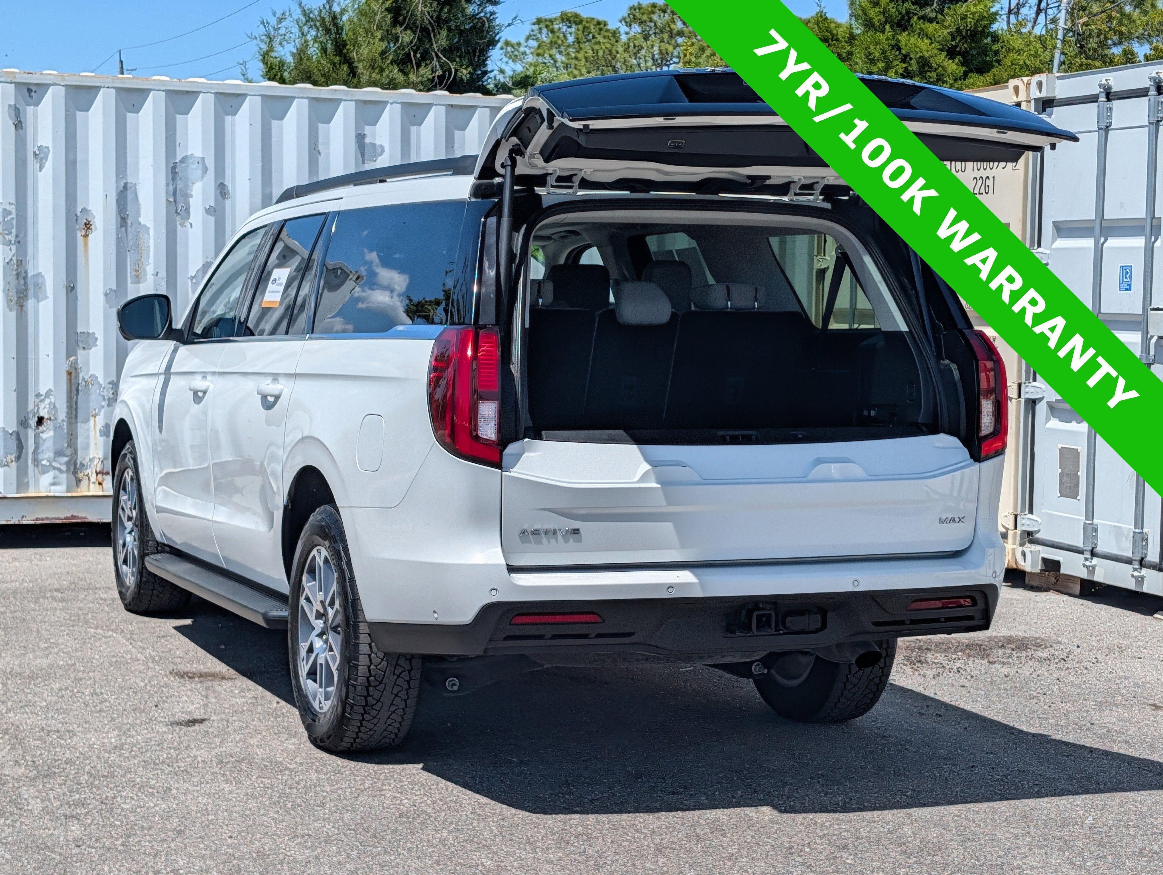 2025 Ford Expedition MAX Active