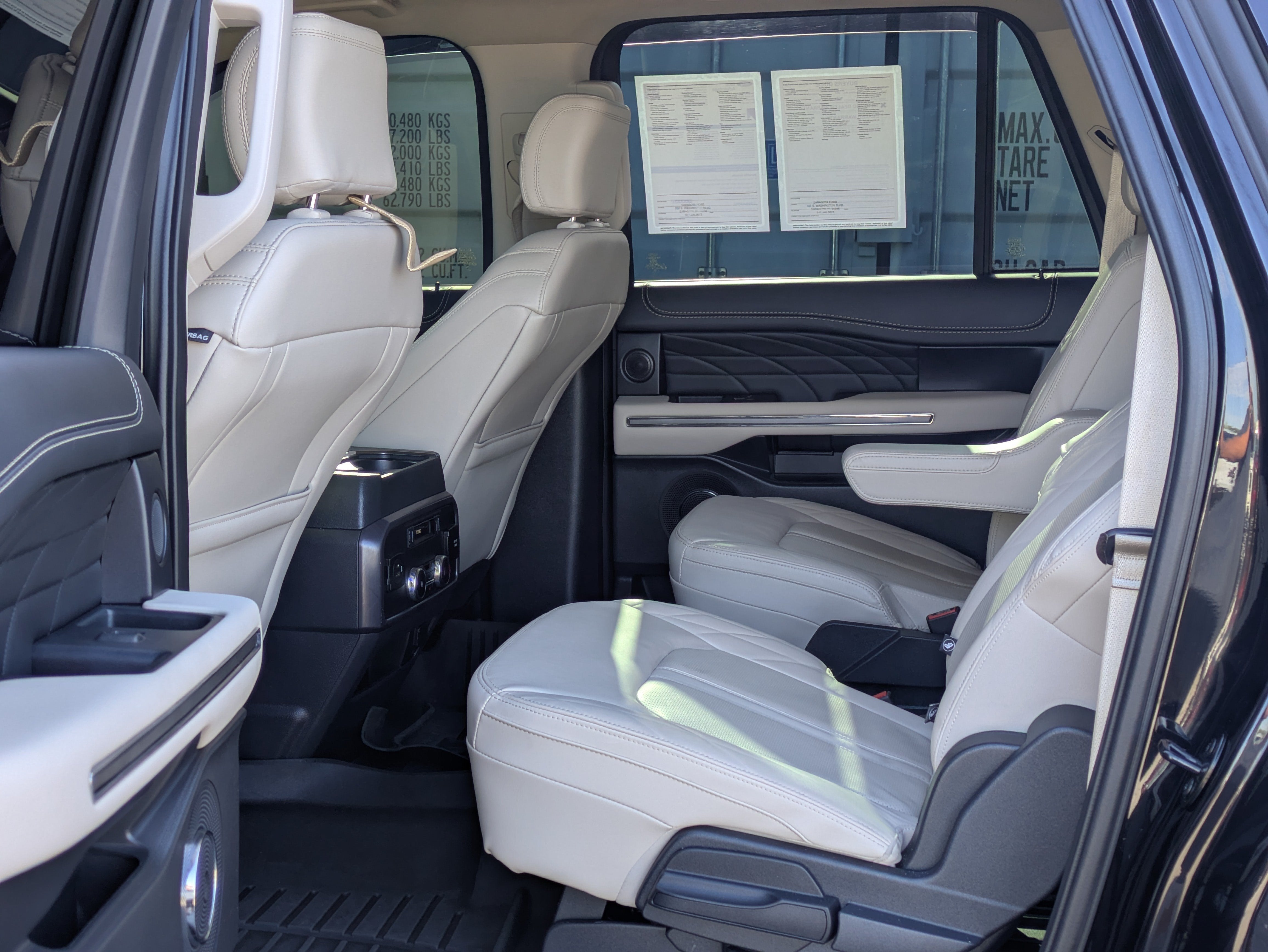 2023 Ford Expedition MAX Platinum