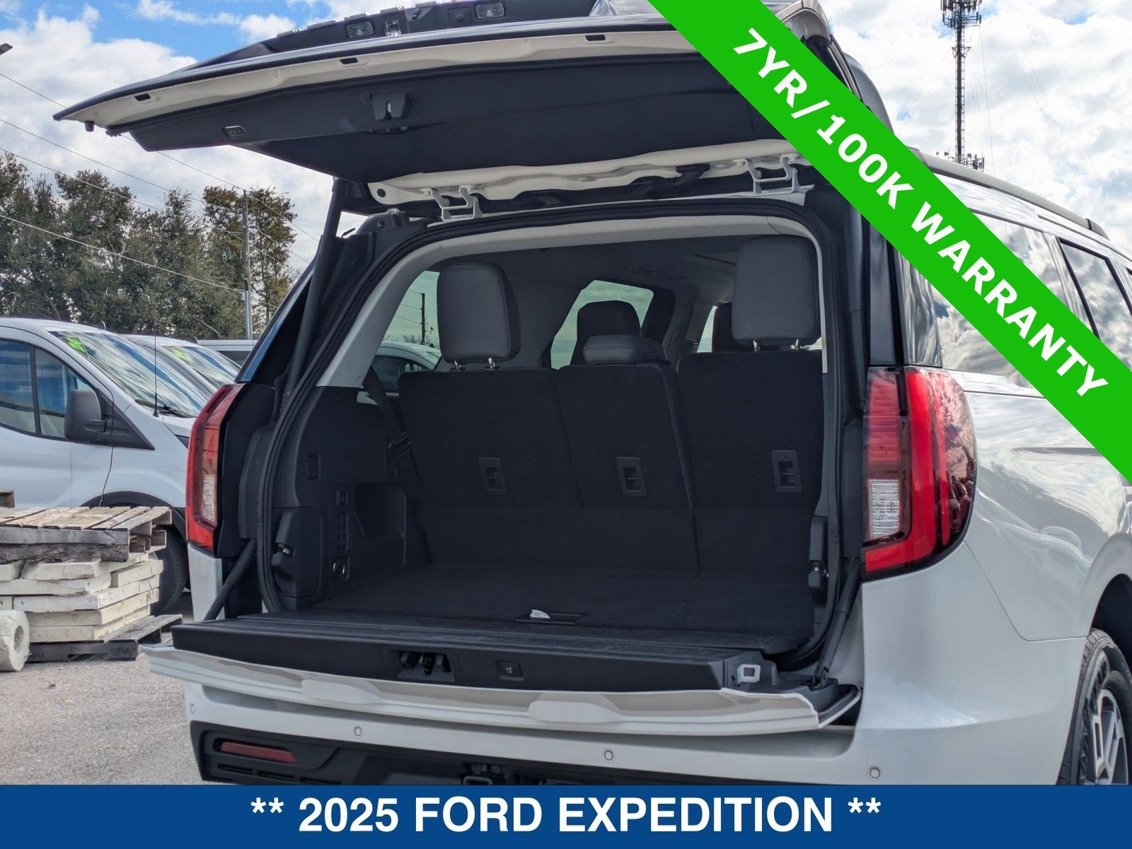 2025 Ford Expedition Active