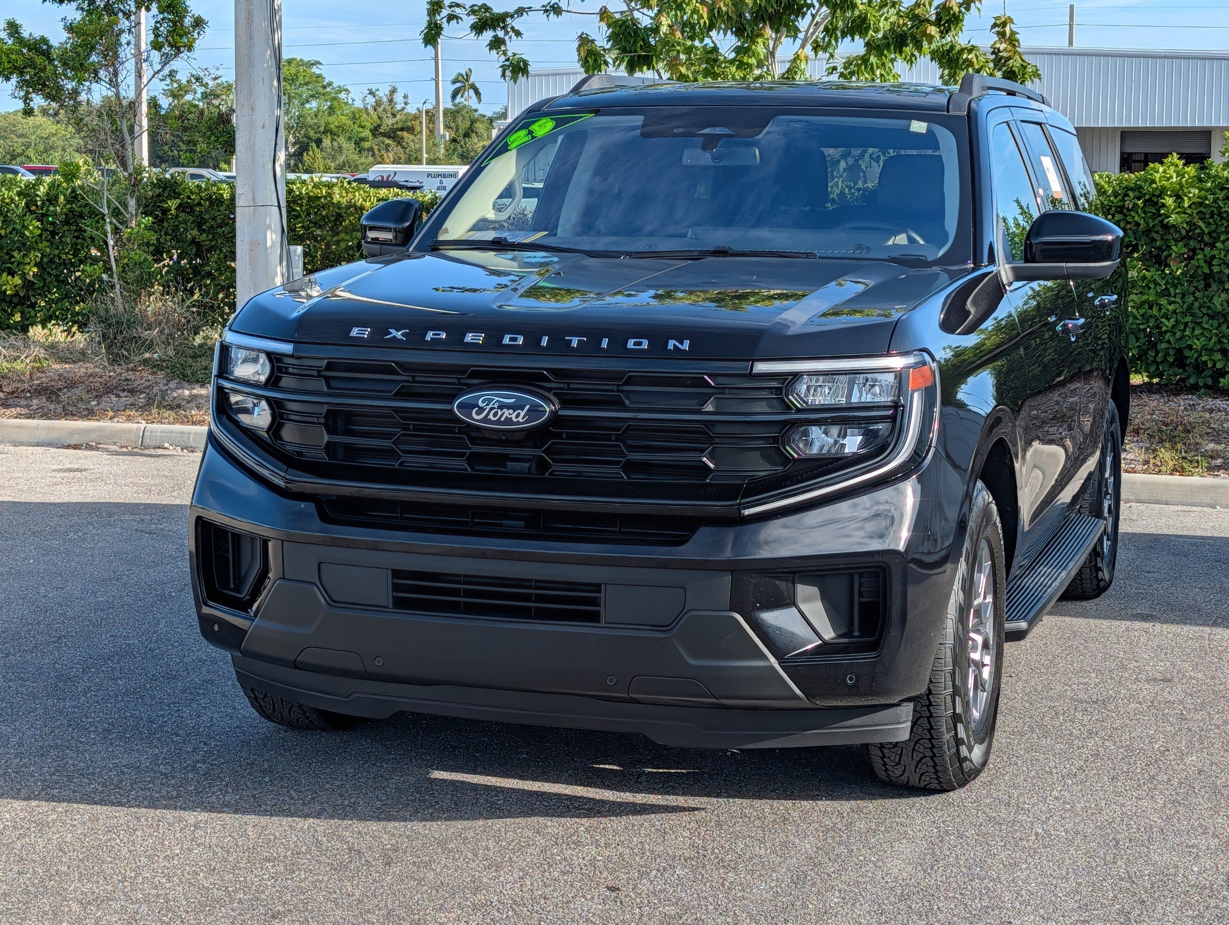 2025 Ford Expedition Active