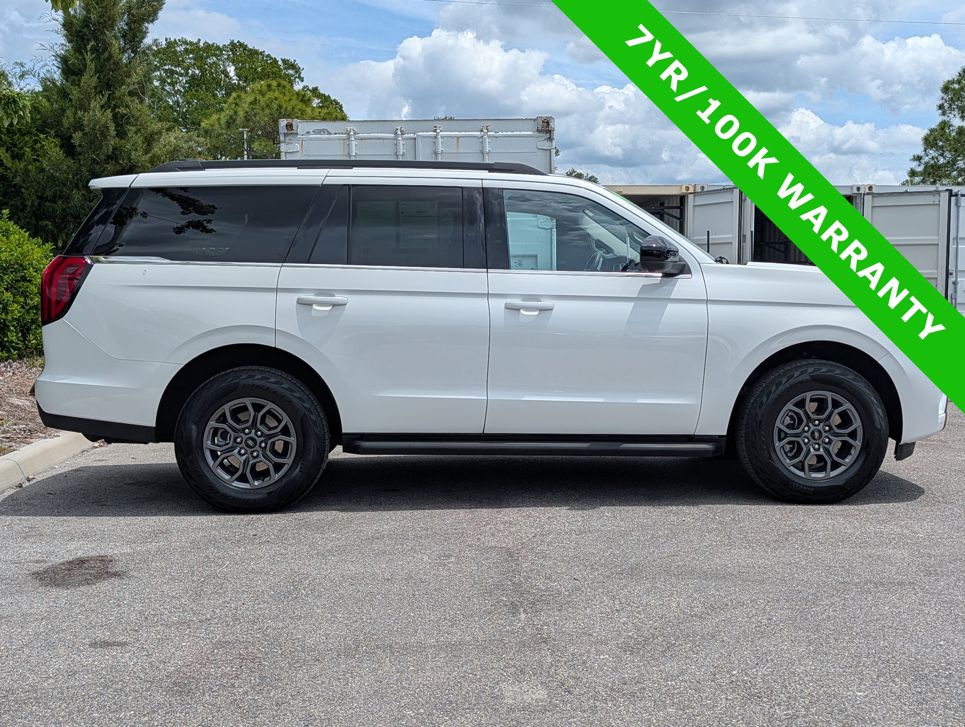 2025 Ford Expedition Active