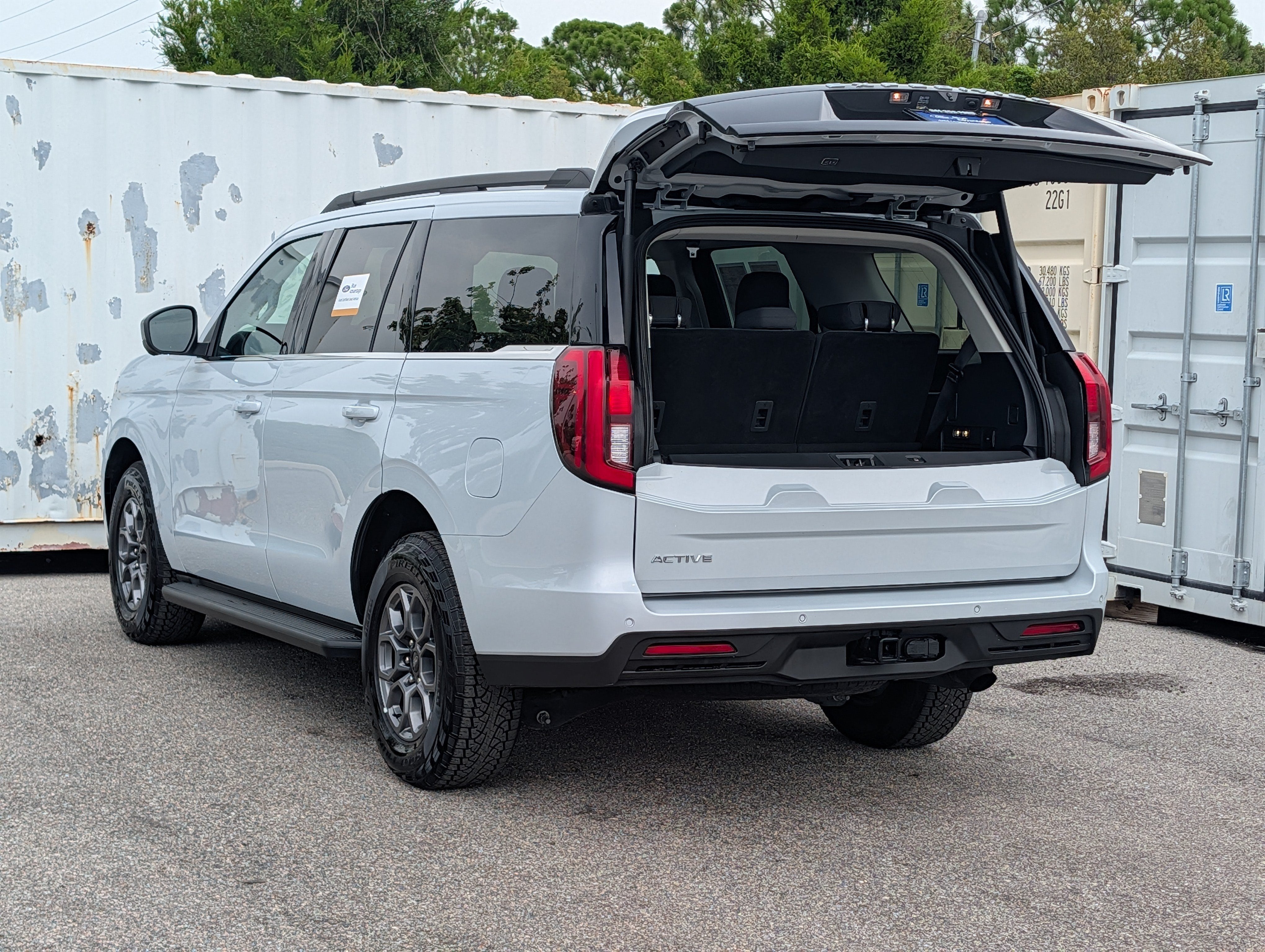 2025 Ford Expedition Active