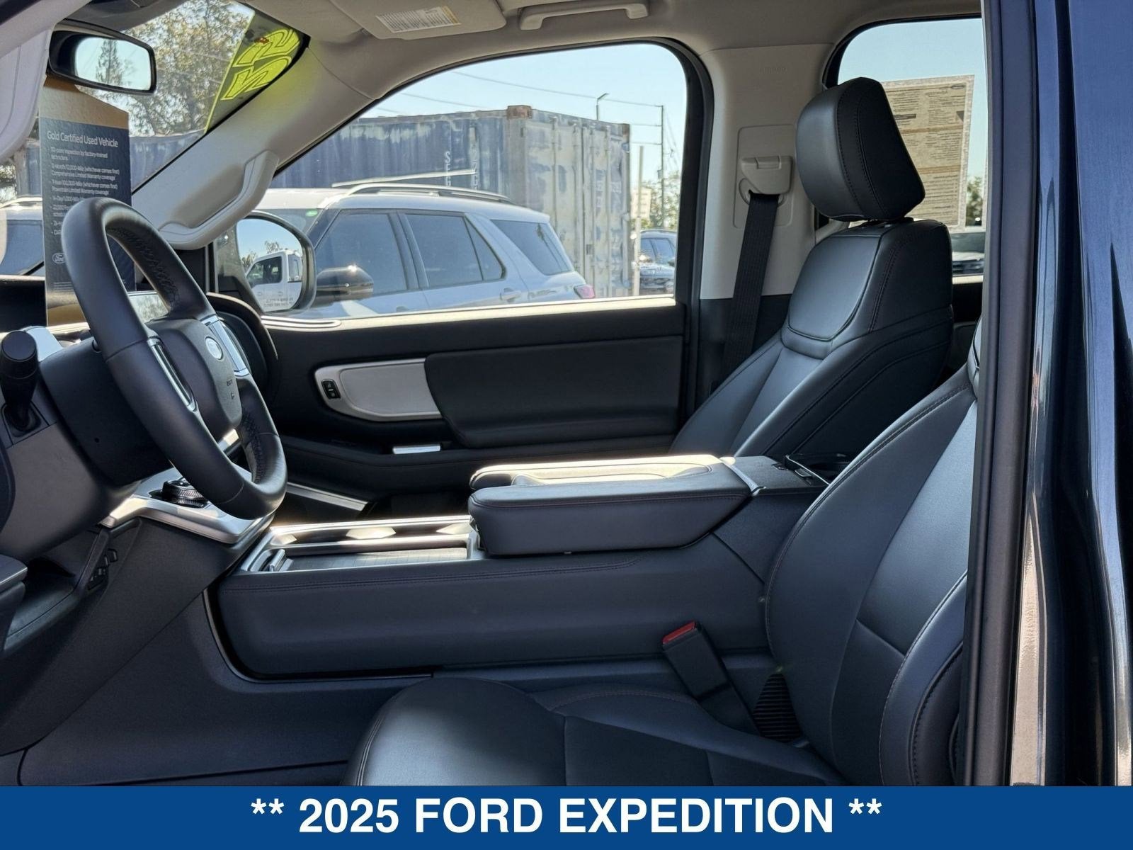 2025 Ford Expedition Active