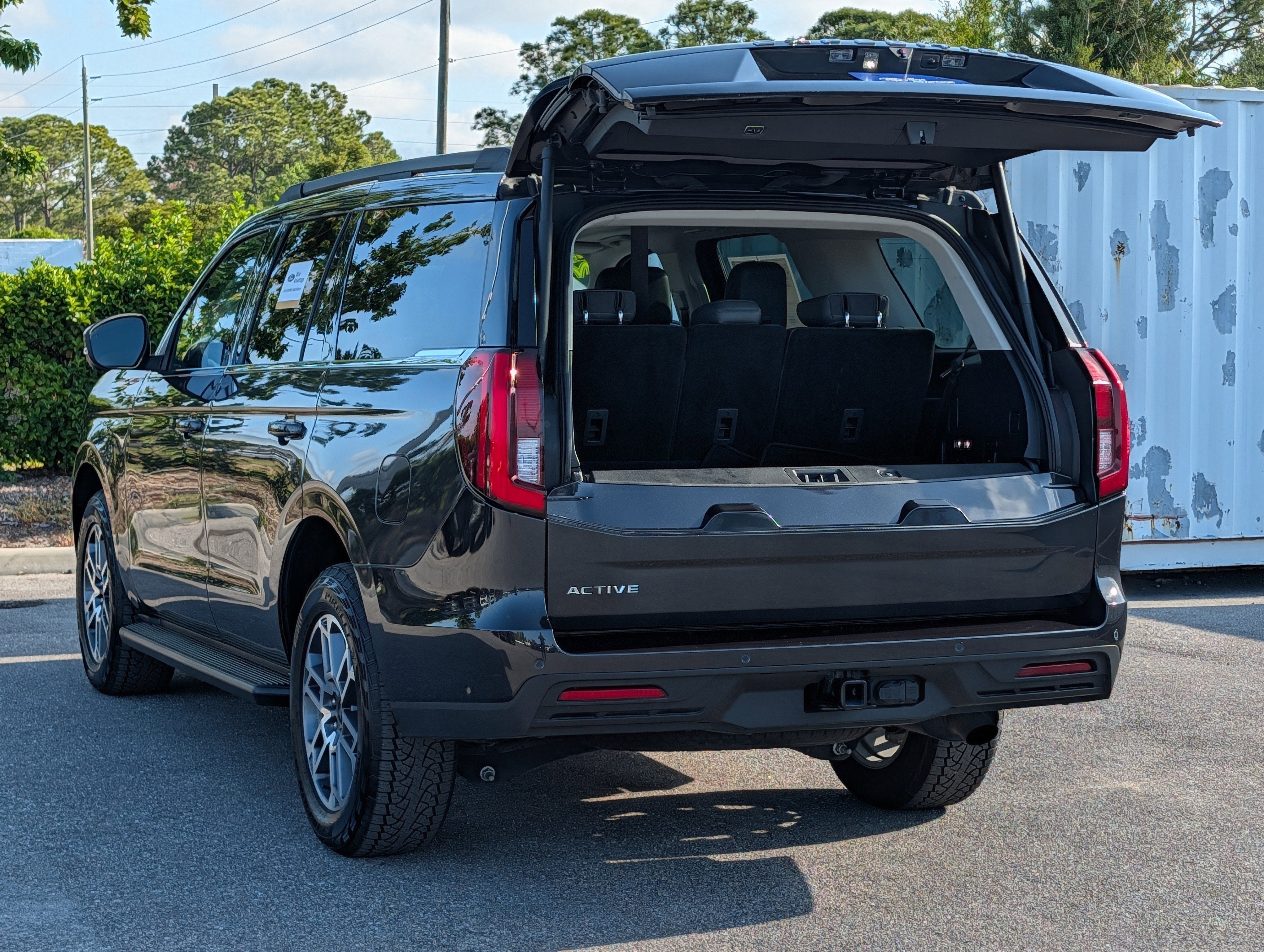 2025 Ford Expedition Active