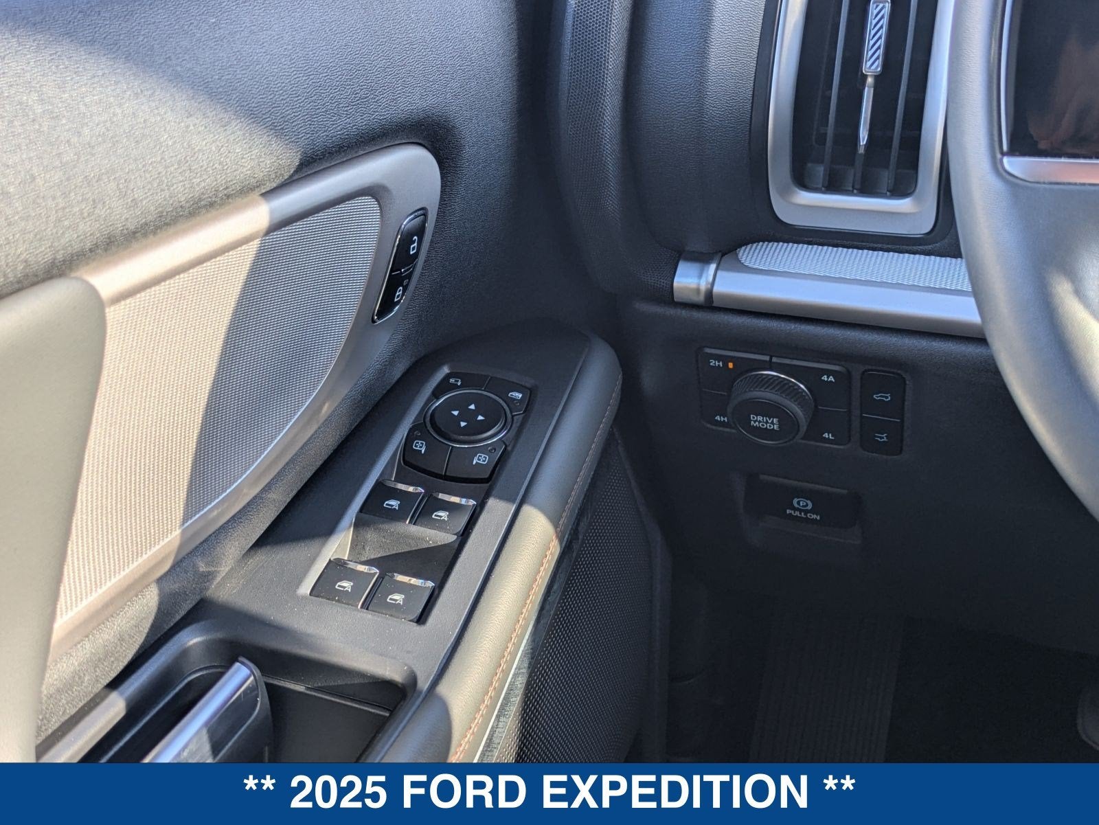 2025 Ford Expedition Active