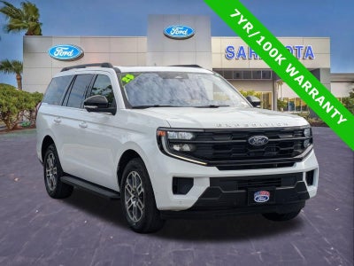 2025 Ford Expedition Active