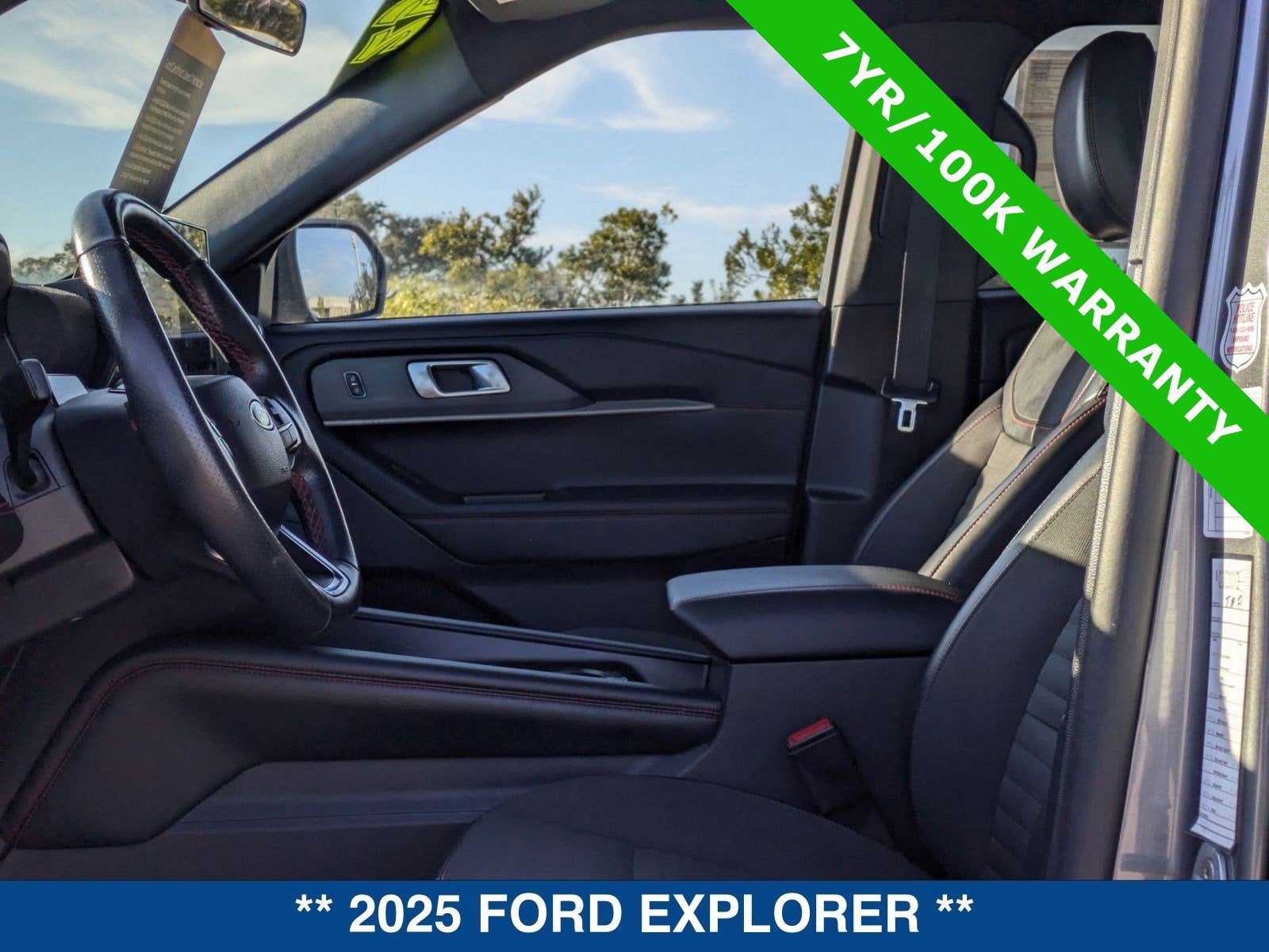 2025 Ford Explorer ST-Line