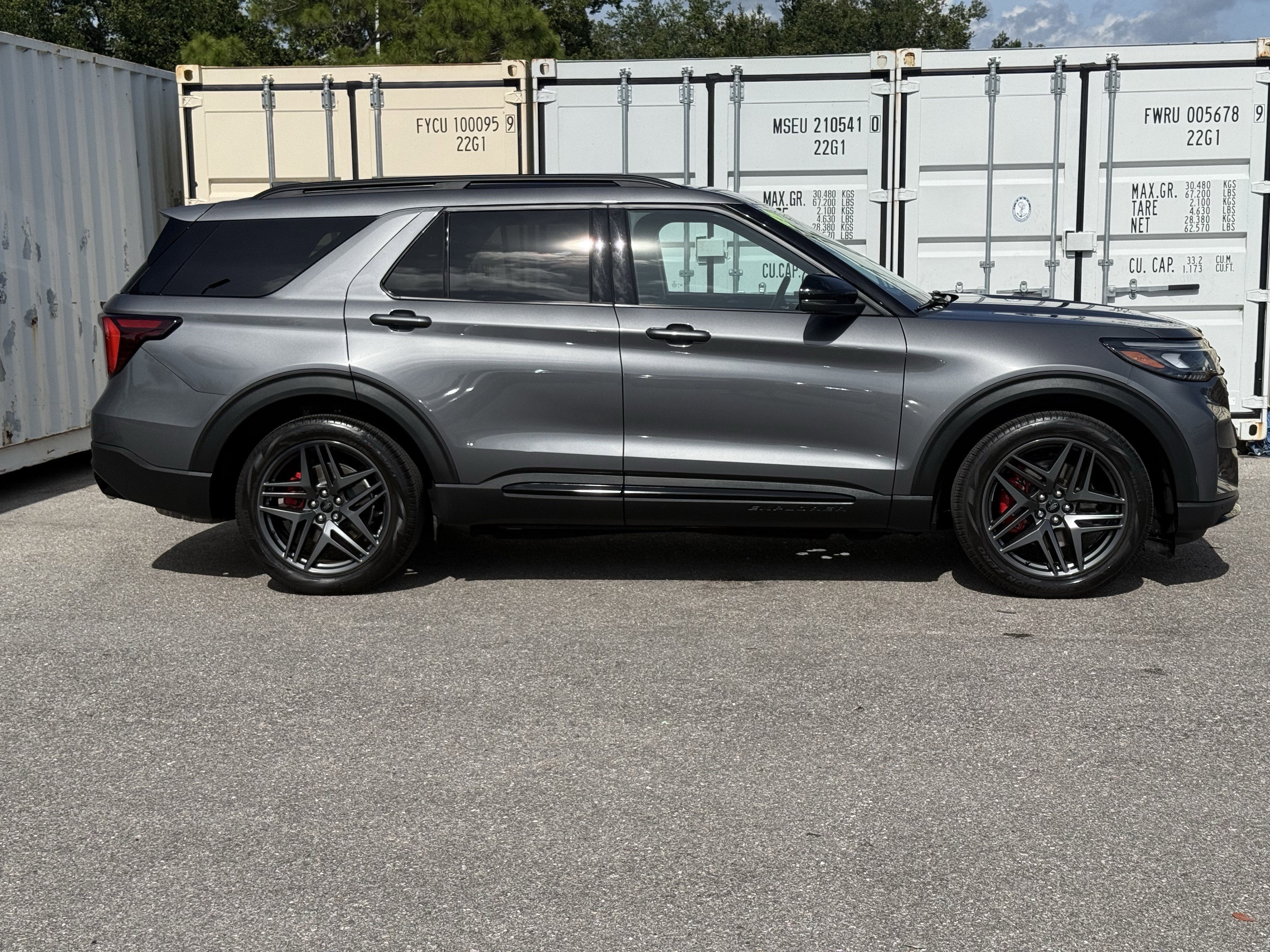 2025 Ford Explorer ST
