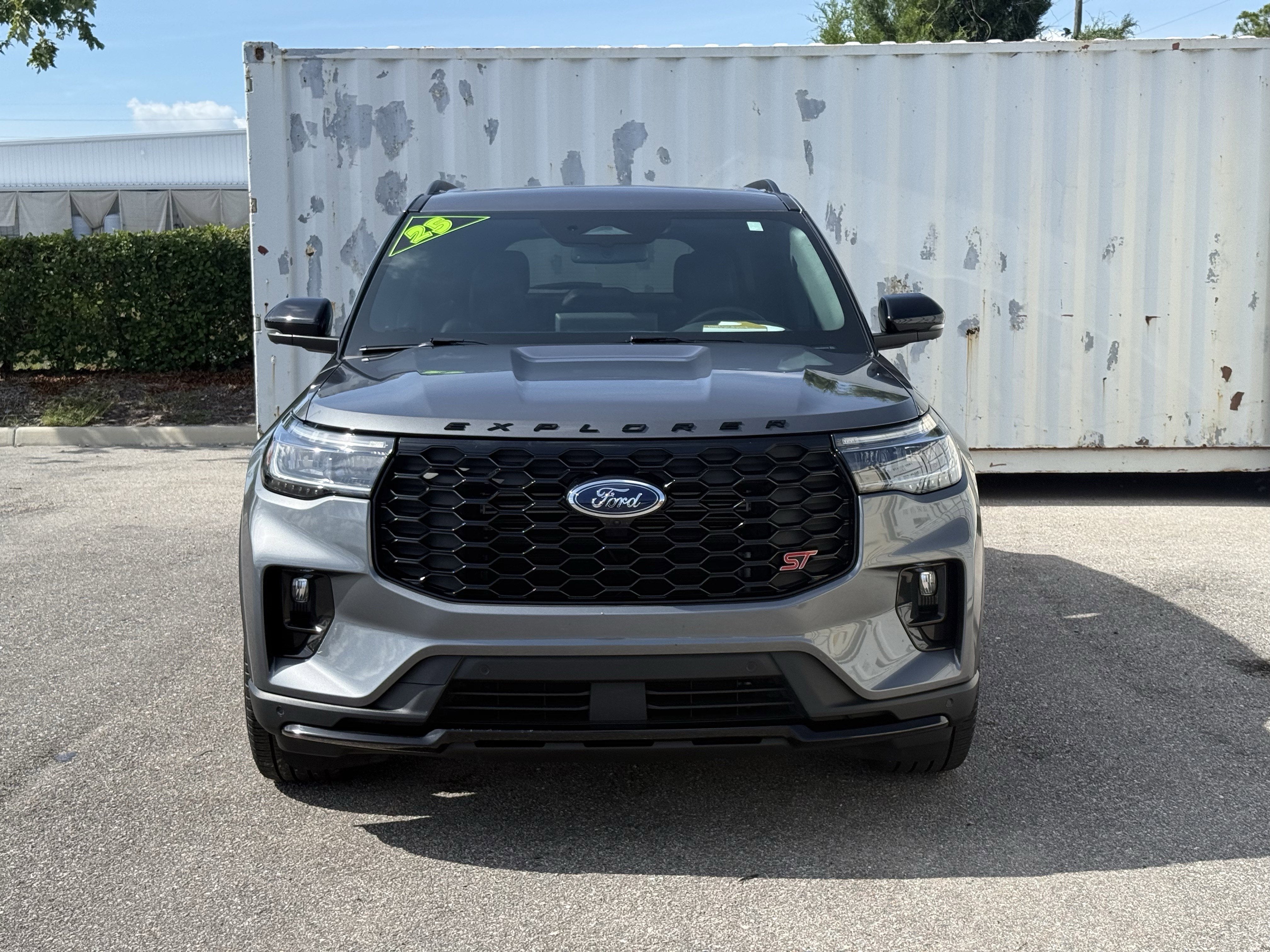 2025 Ford Explorer ST