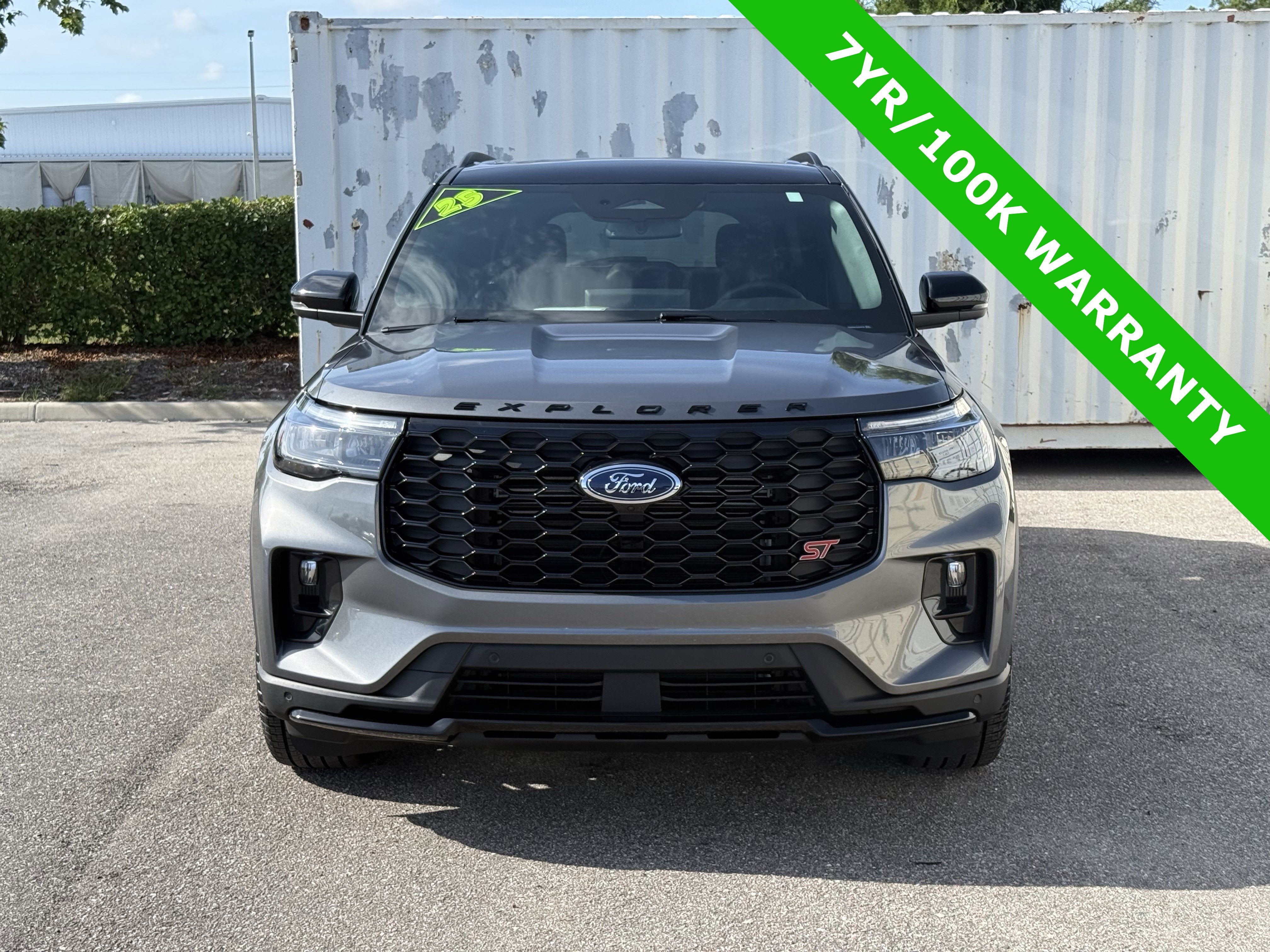 2025 Ford Explorer ST
