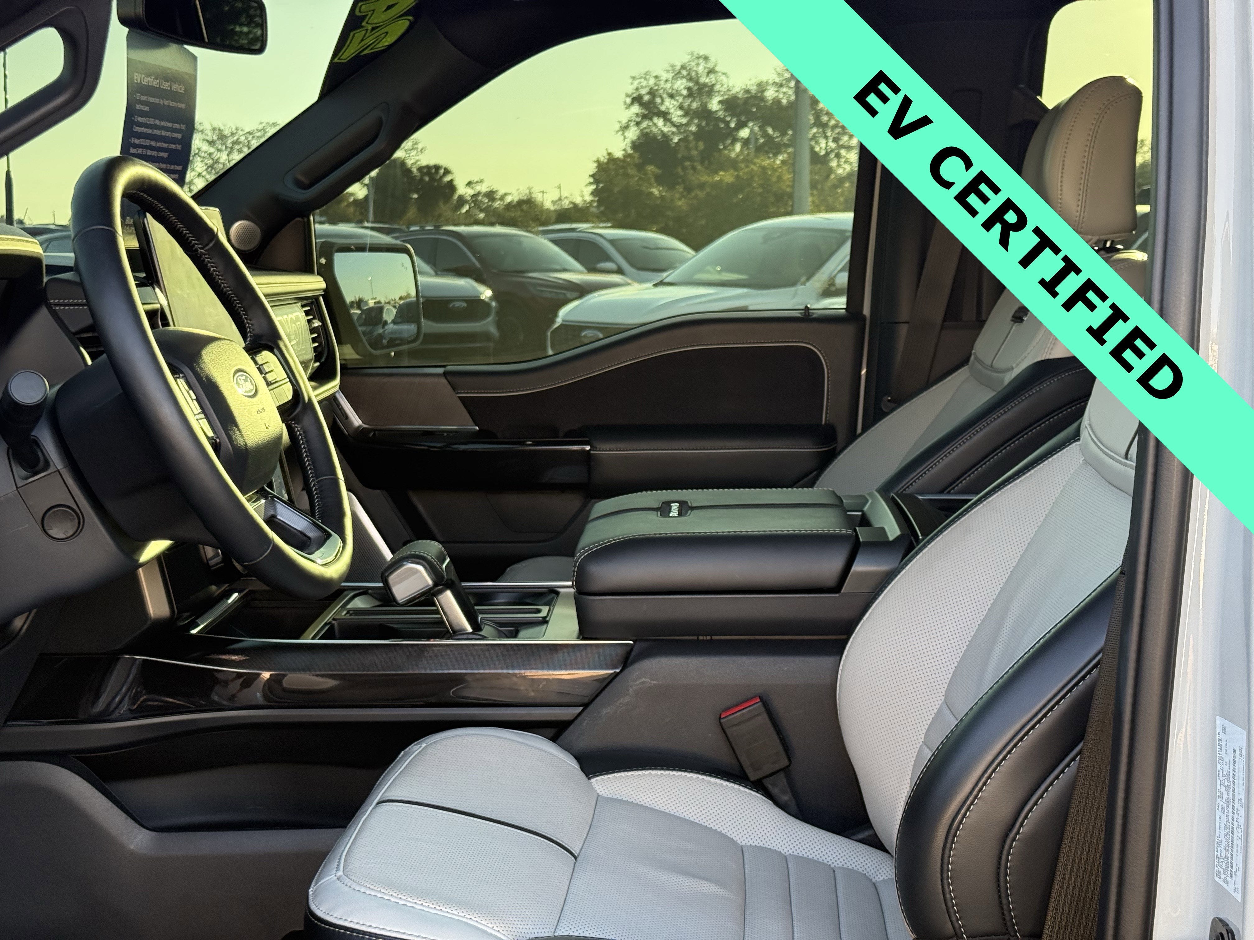 2024 Ford F-150 Lightning Platinum