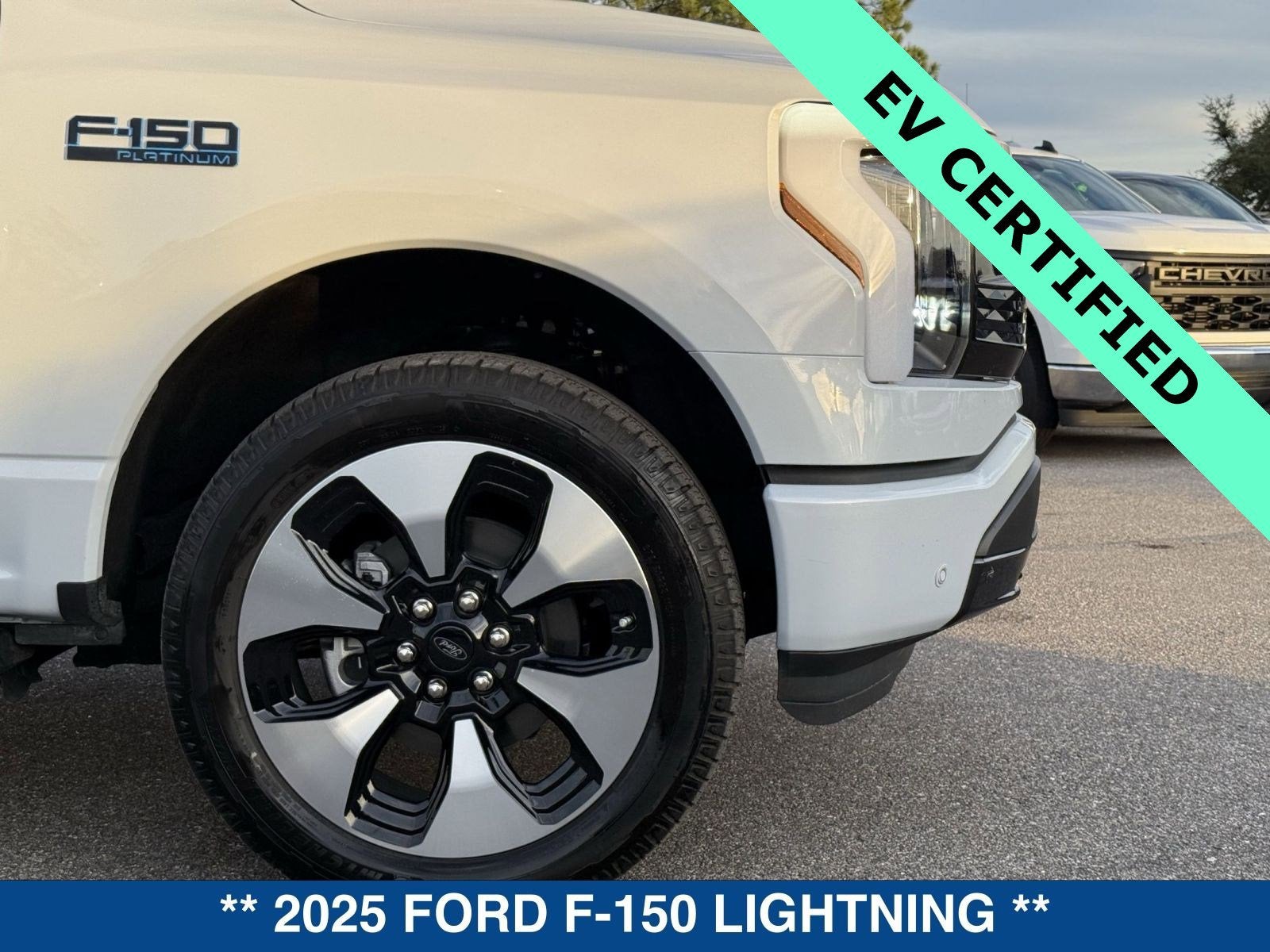 2025 Ford F-150 Lightning Platinum