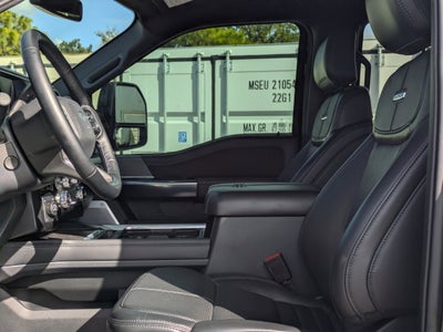 2025 Ford F-350 Platinum