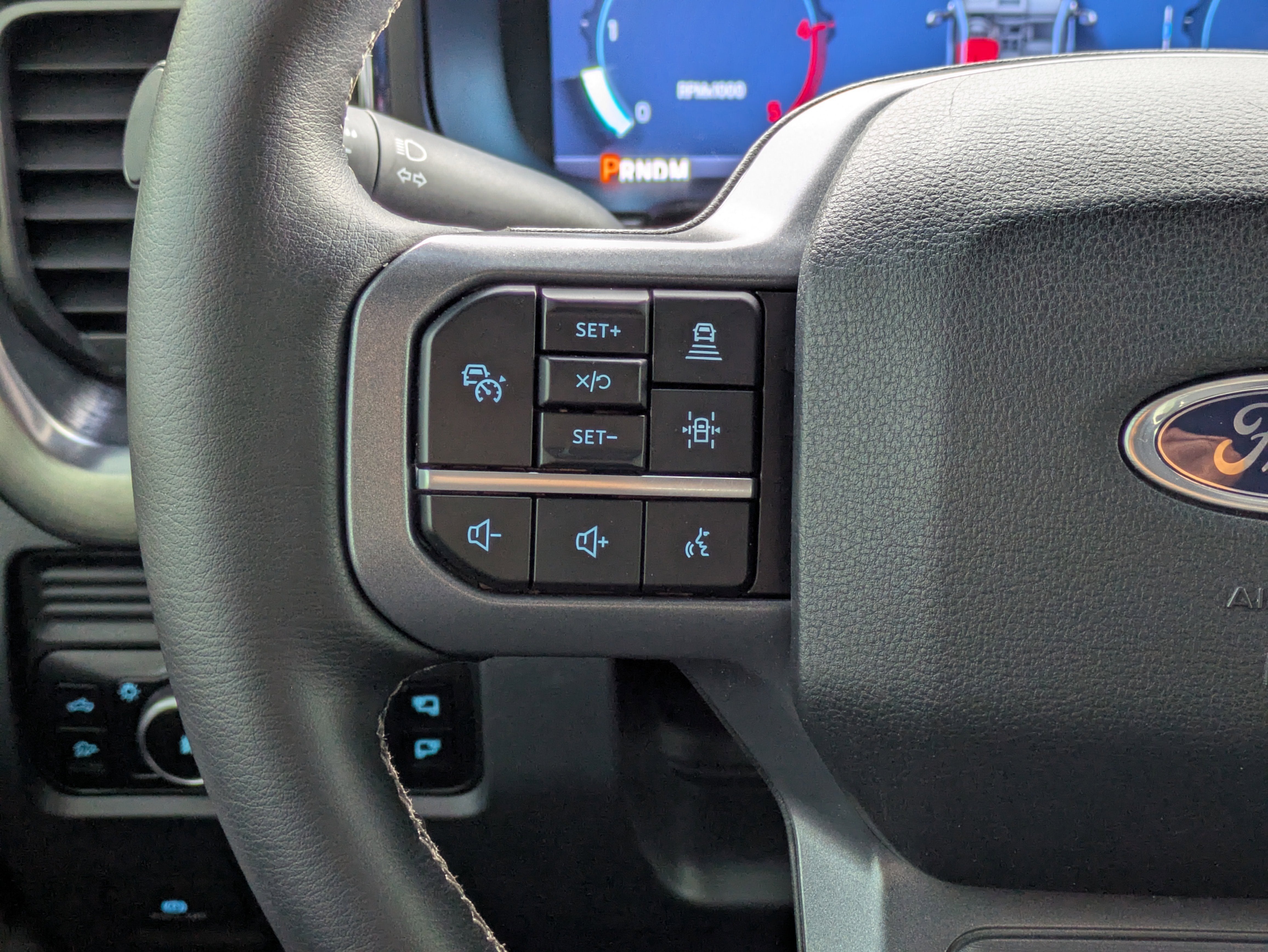 2025 Ford F-350 Lariat Super Duty