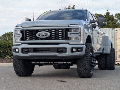 2025 Ford F-350 Lariat Super Duty