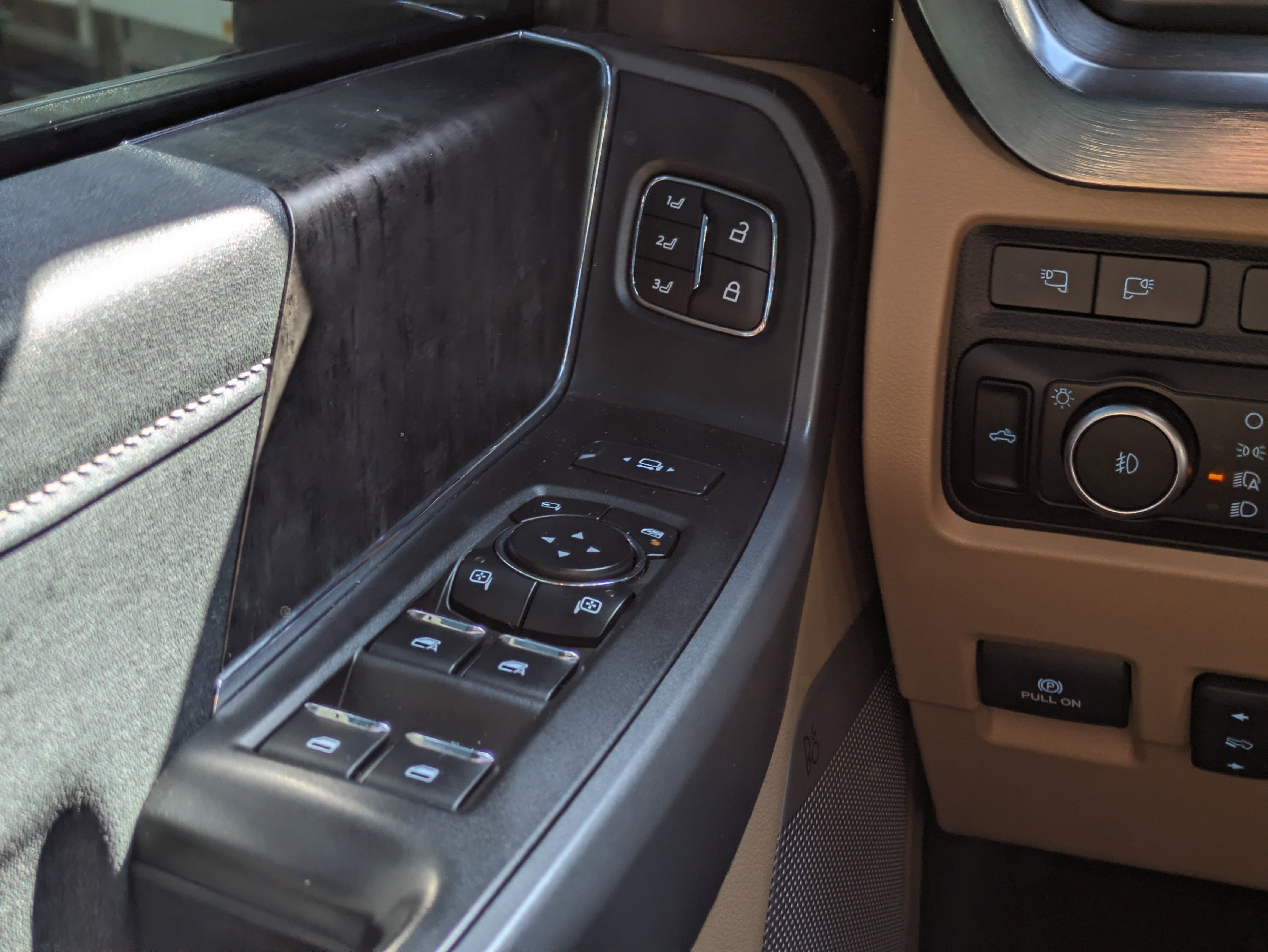 2023 Ford F-450 Lariat DRW