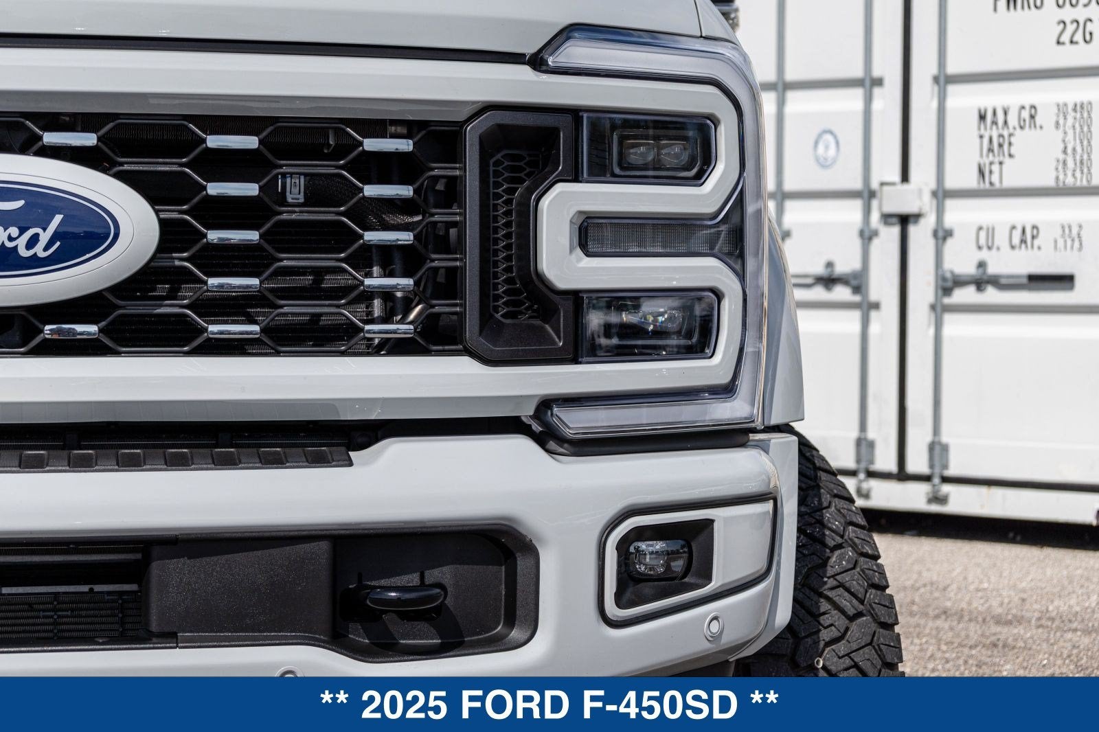 2025 Ford F-450 Platinum DRW