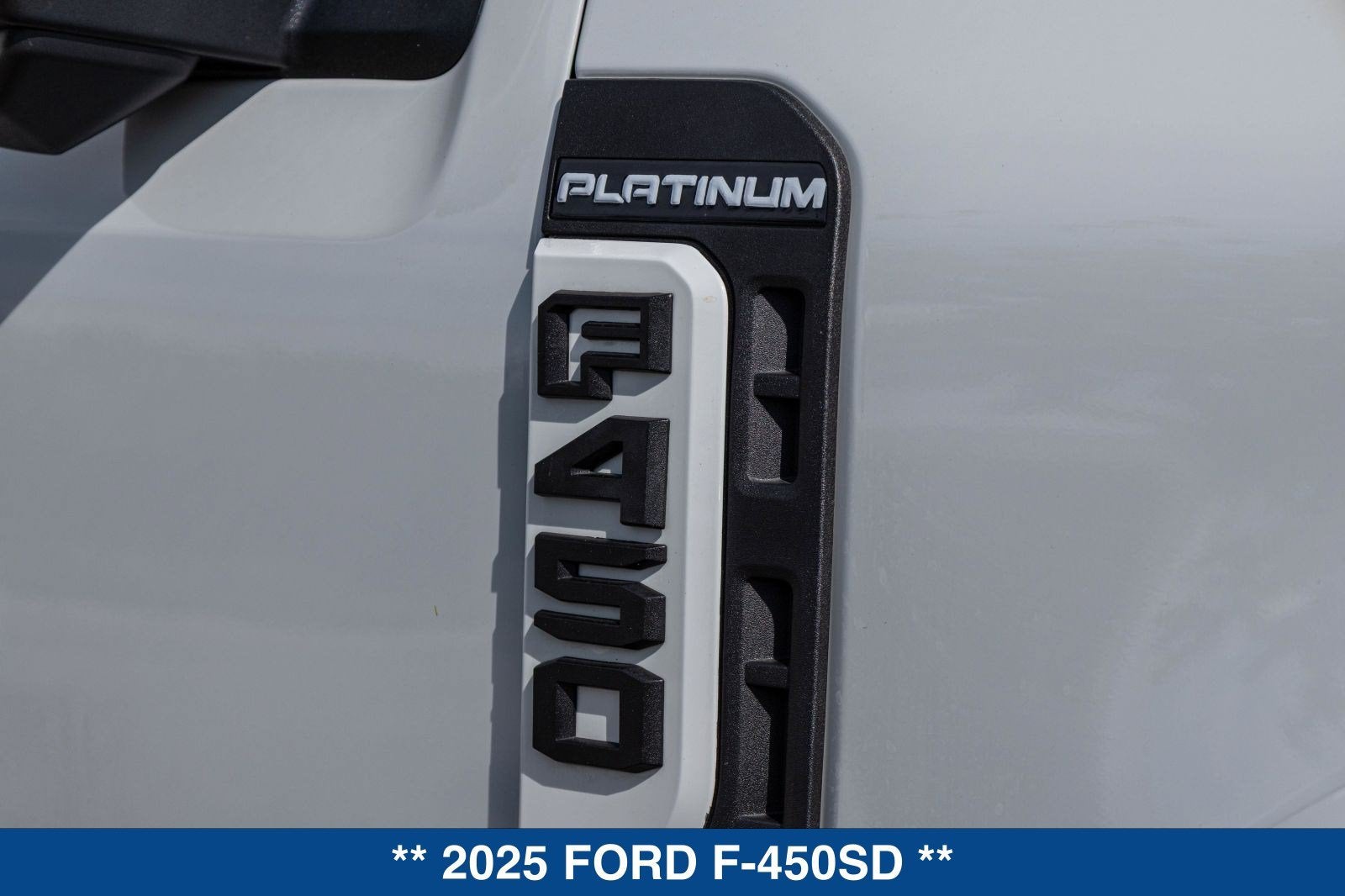 2025 Ford F-450 Platinum DRW