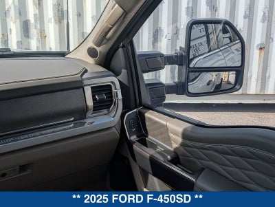2025 Ford F-450 Platinum DRW