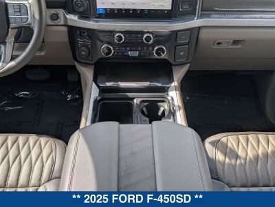 2025 Ford F-450 Platinum DRW