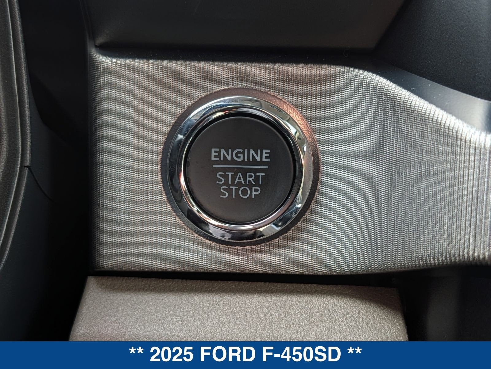 2025 Ford F-450 Platinum DRW