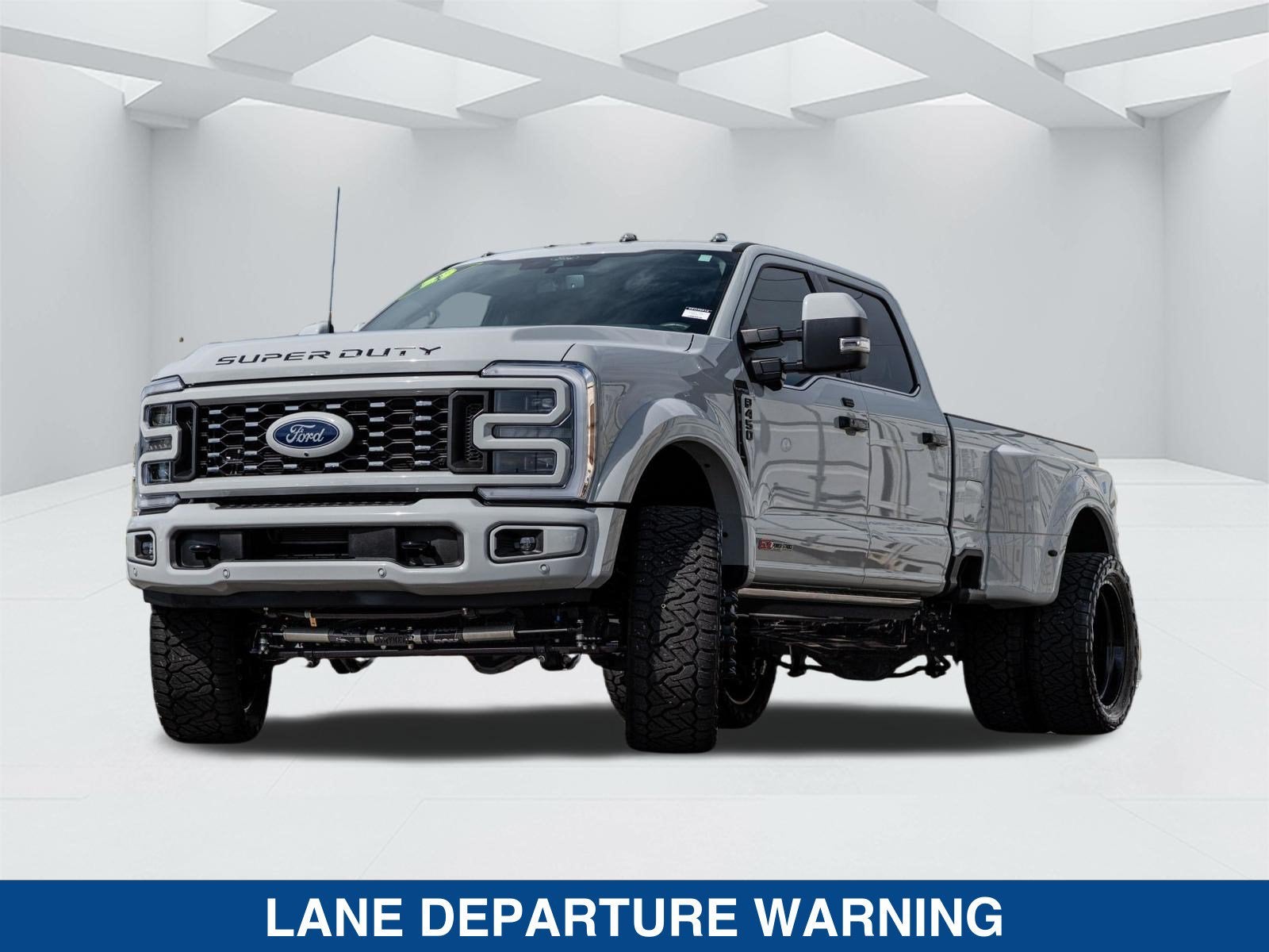 2025 Ford F-450 Platinum DRW