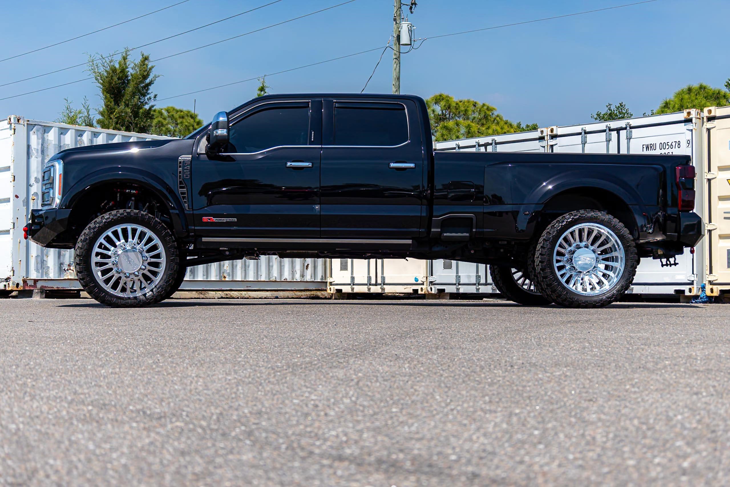 2023 Ford F-450 Platinum DRW