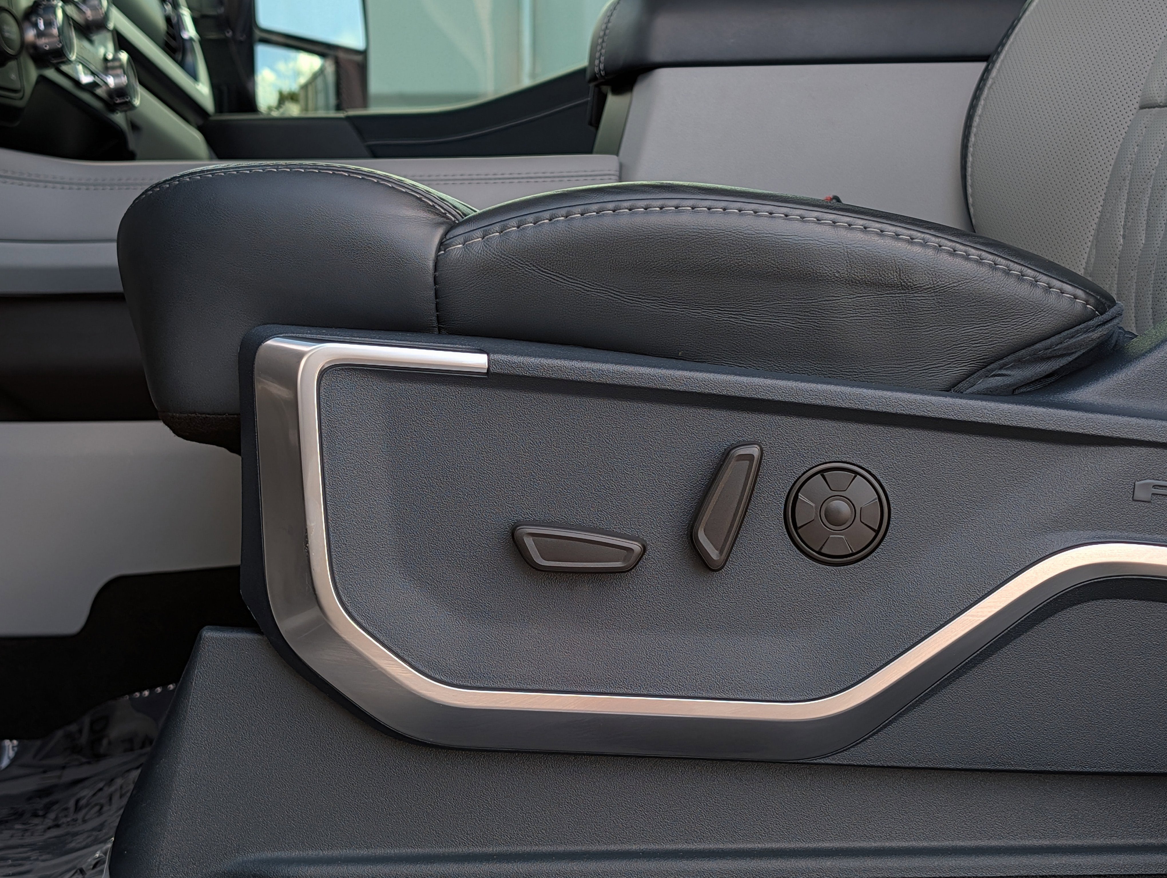 2024 Ford F-450 LIMITED