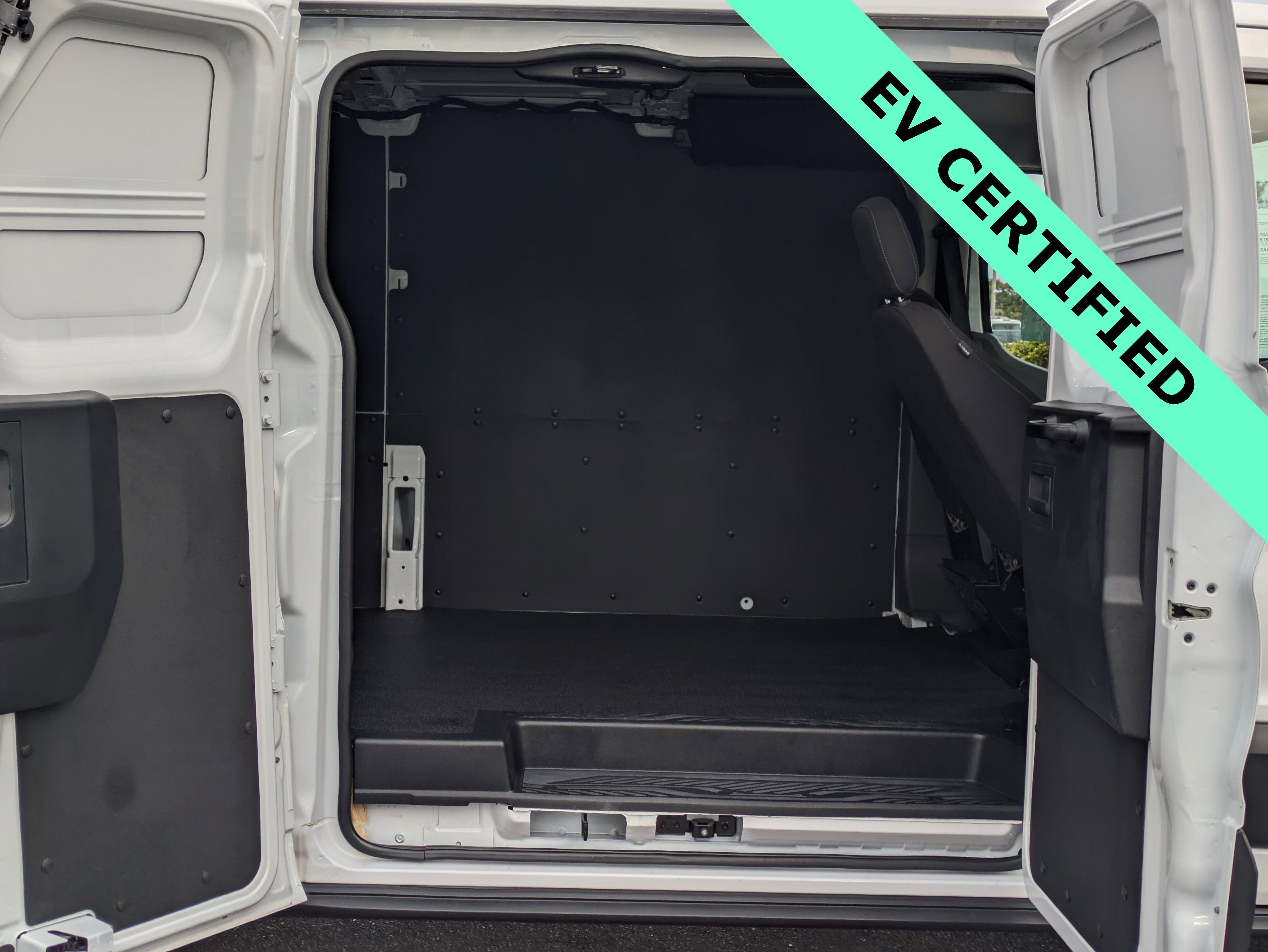 2023 Ford E-Transit-350 Cargo Base