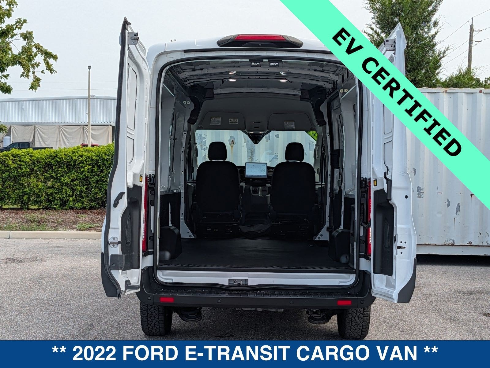 2022 Ford E-Transit-350 Cargo Base