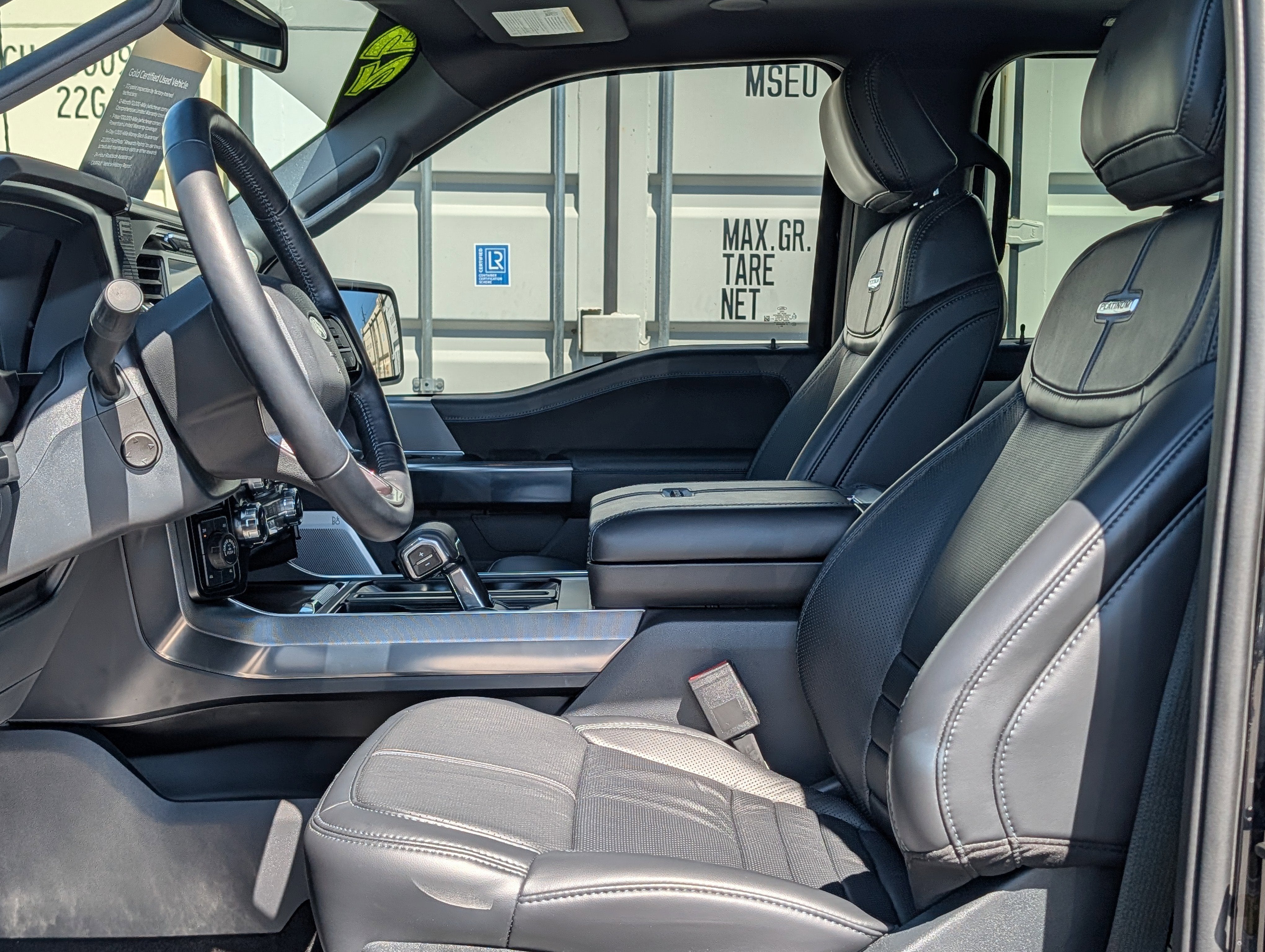 2025 Ford F-150 Platinum