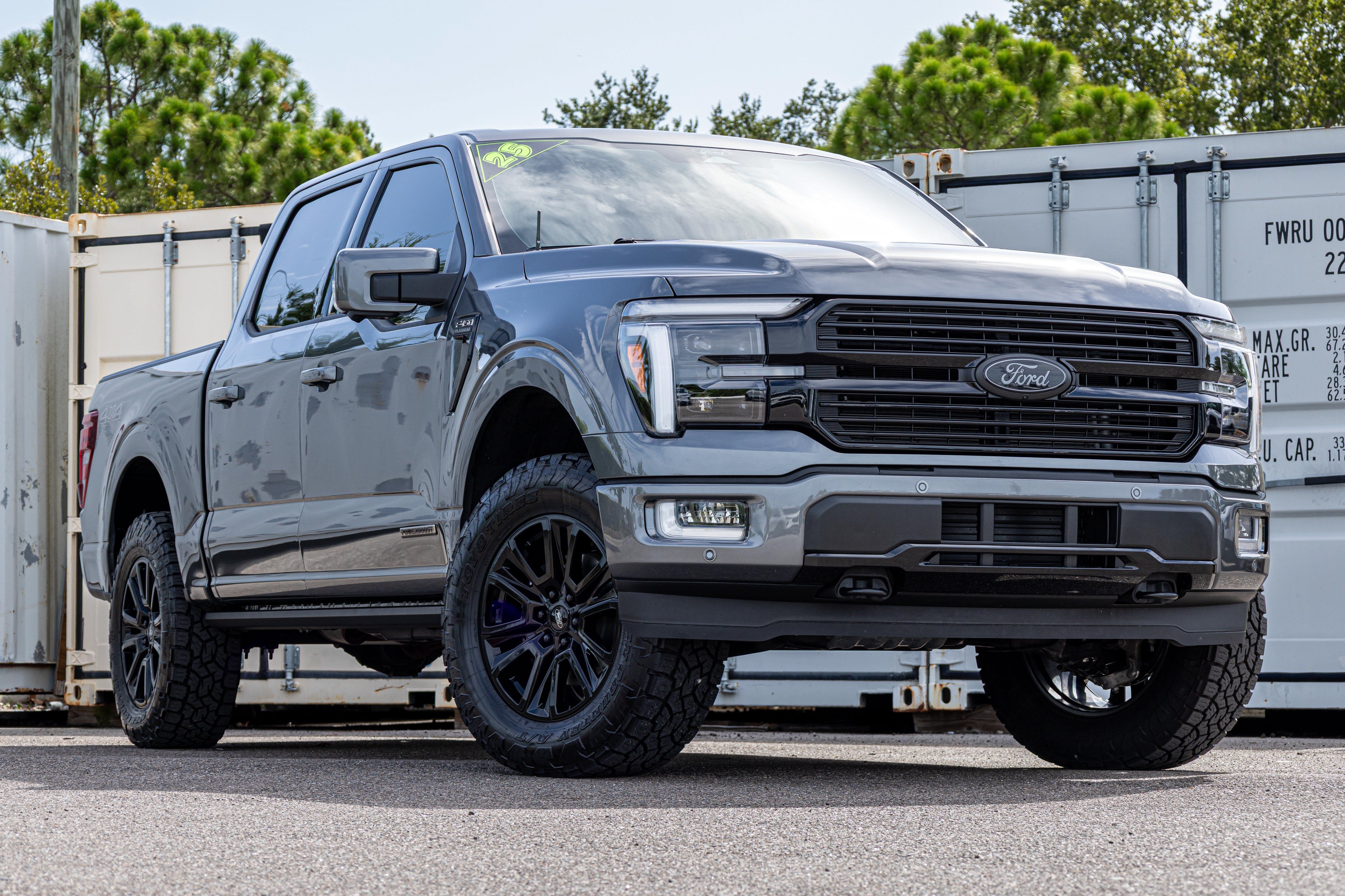 2025 Ford F-150 Platinum