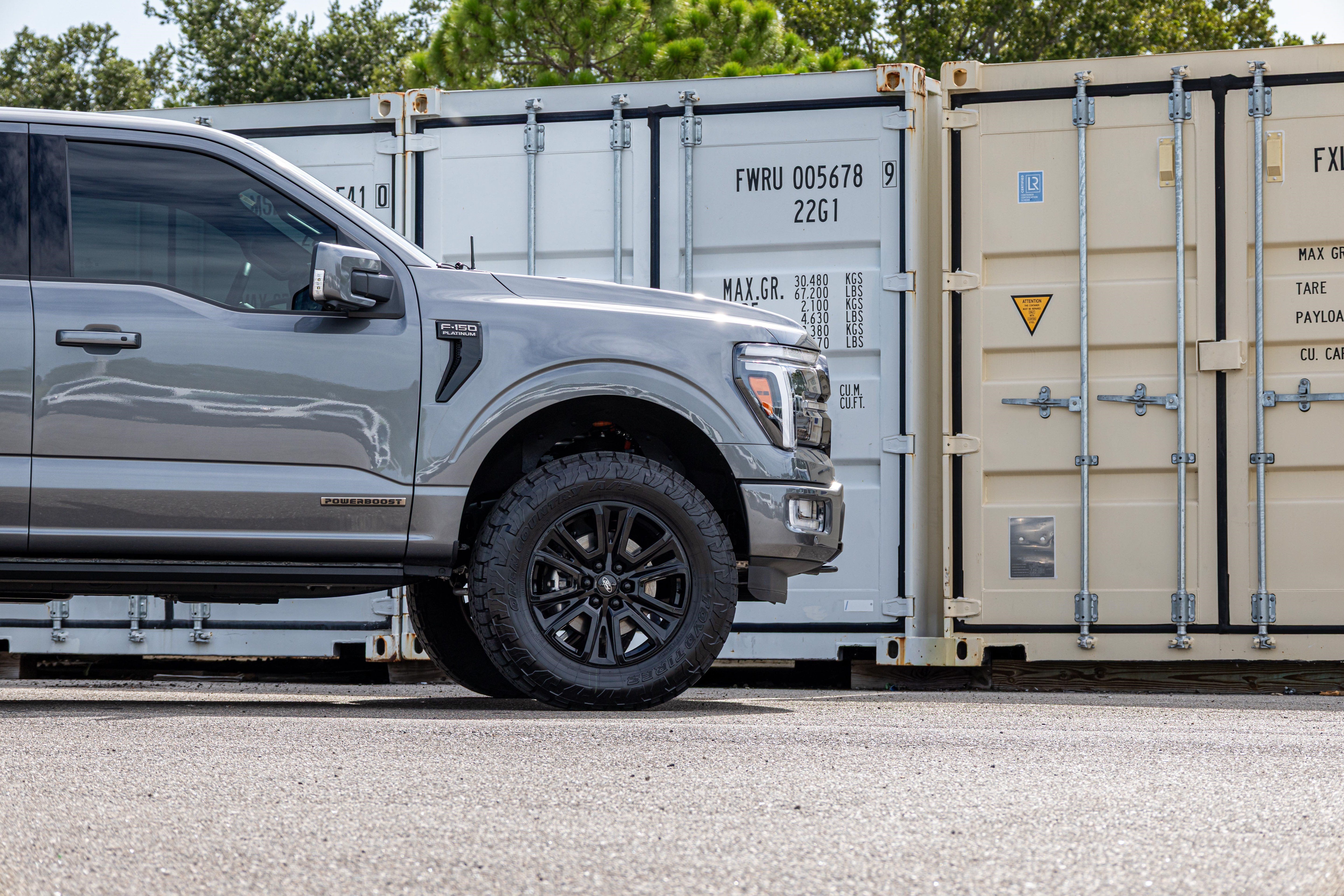 2025 Ford F-150 Platinum
