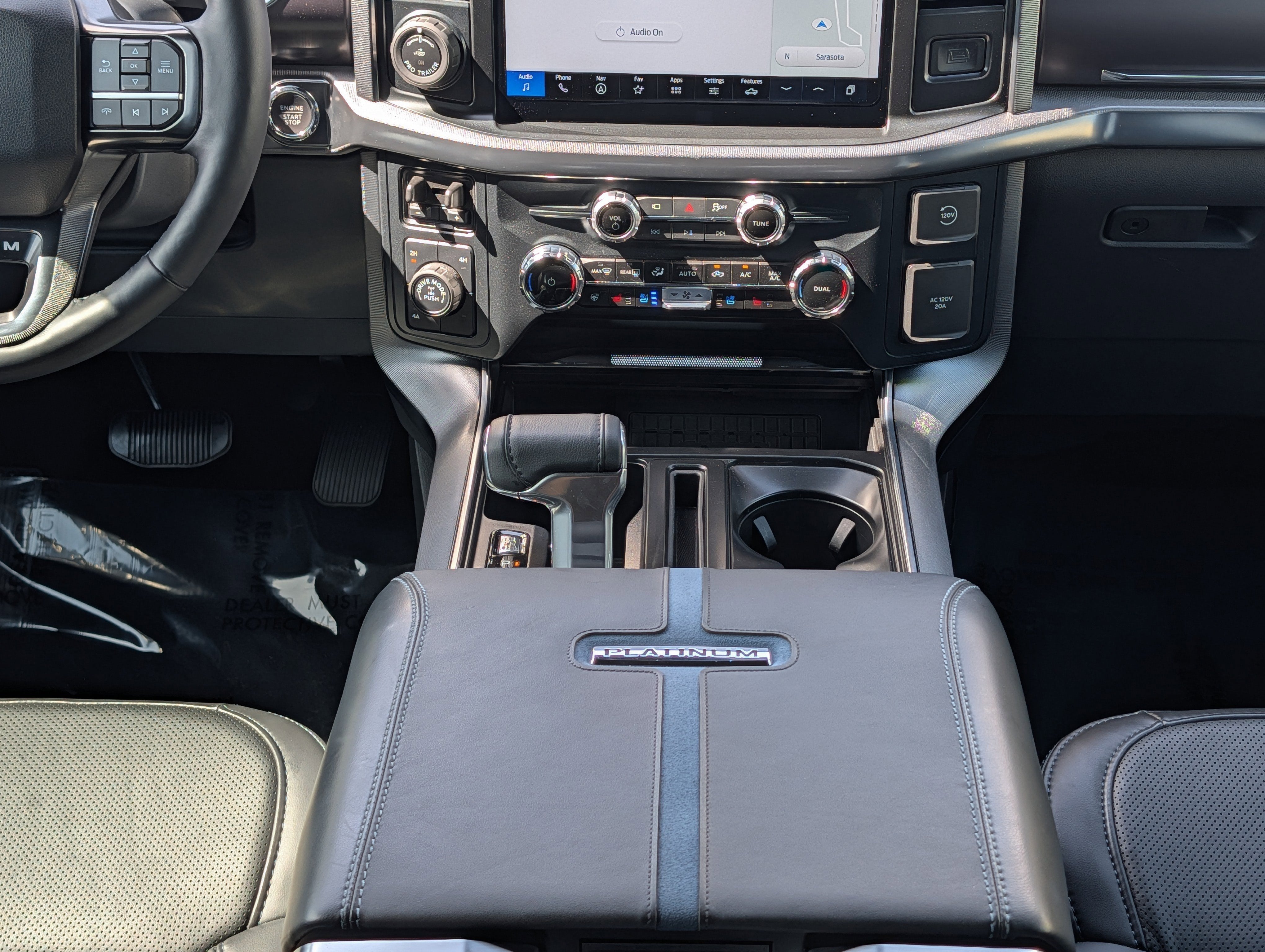 2025 Ford F-150 Platinum