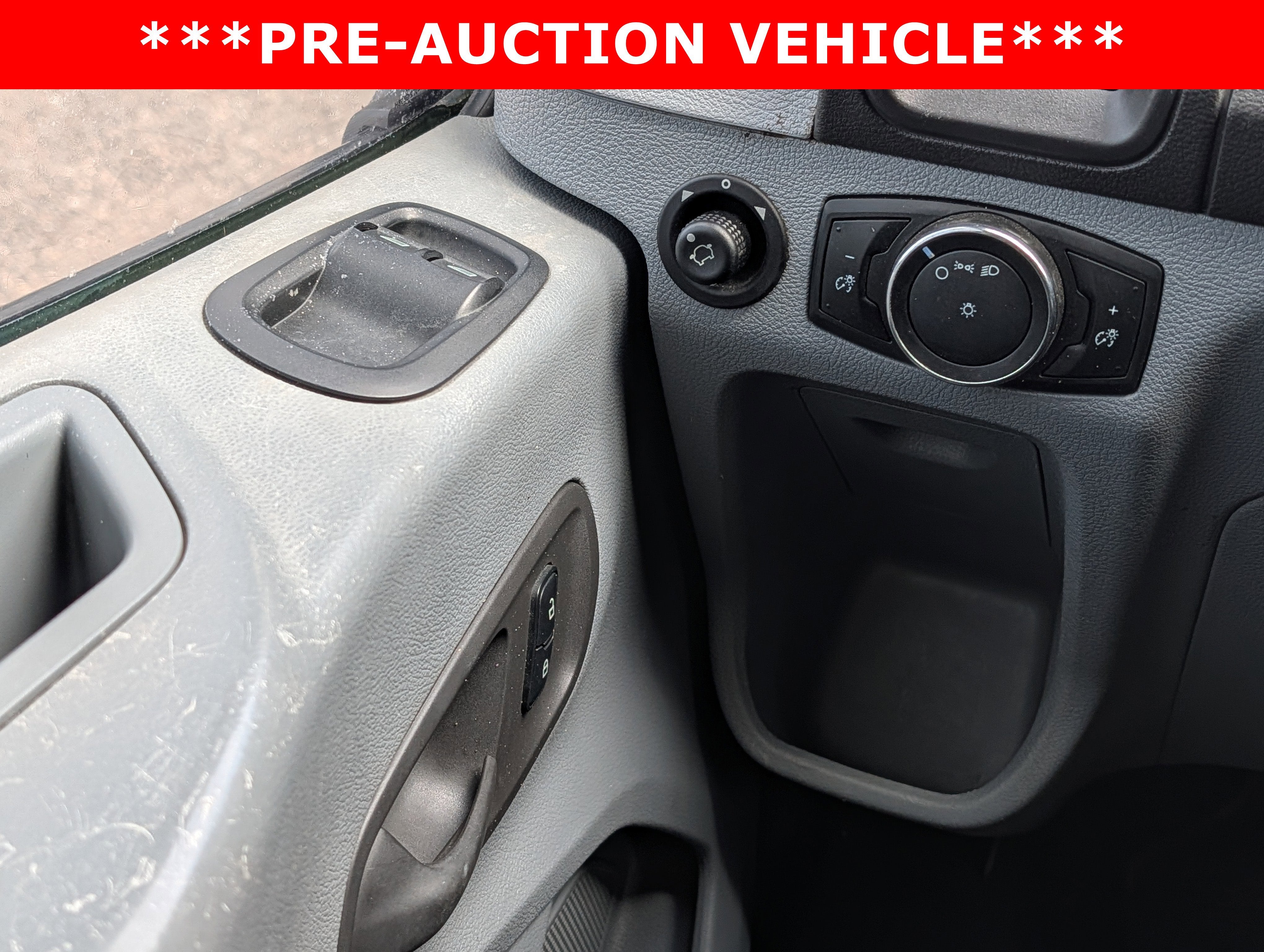 2015 Ford Transit-150 130 WB Low Roof Cargo