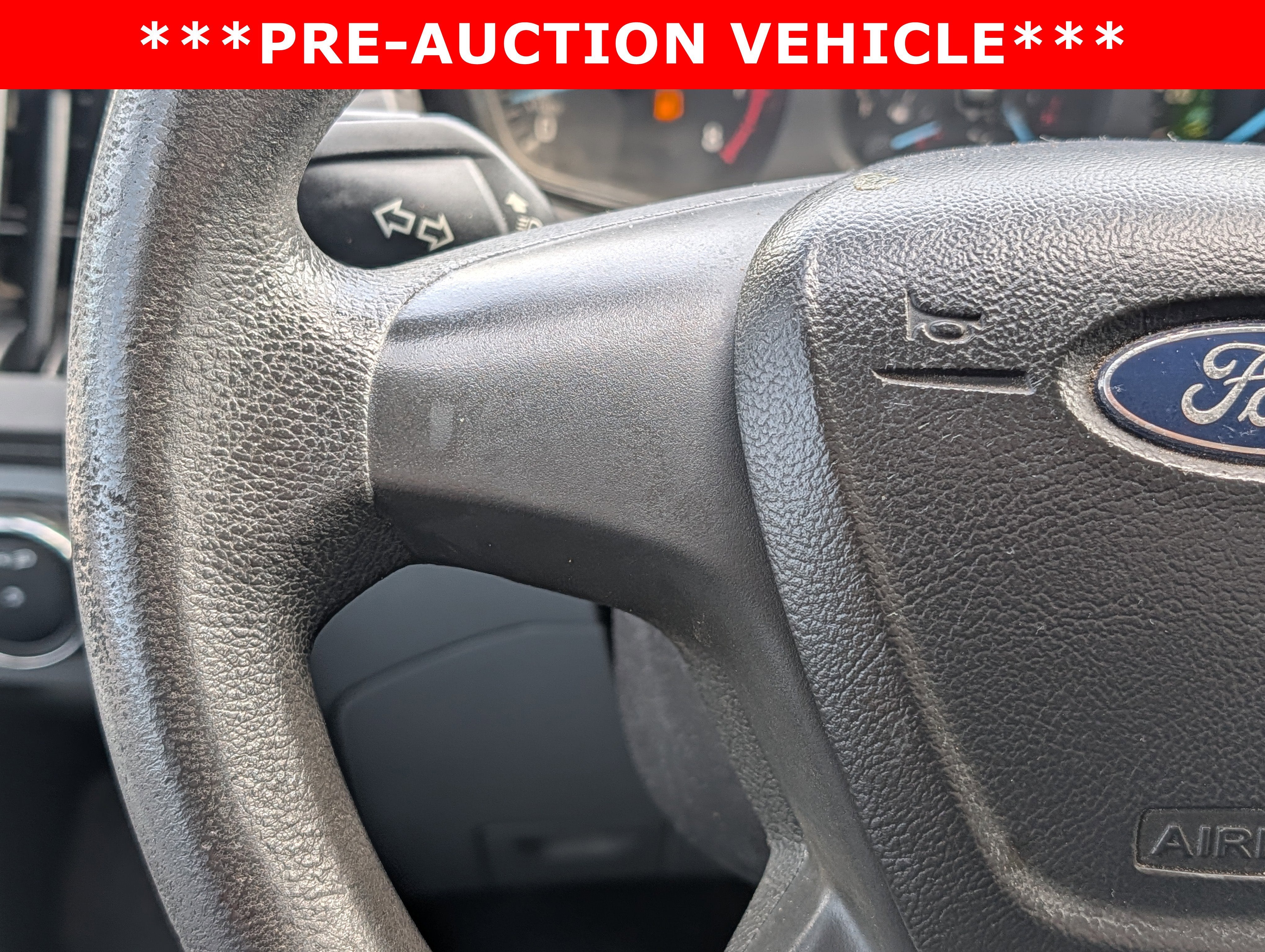 2015 Ford Transit-150 130 WB Low Roof Cargo