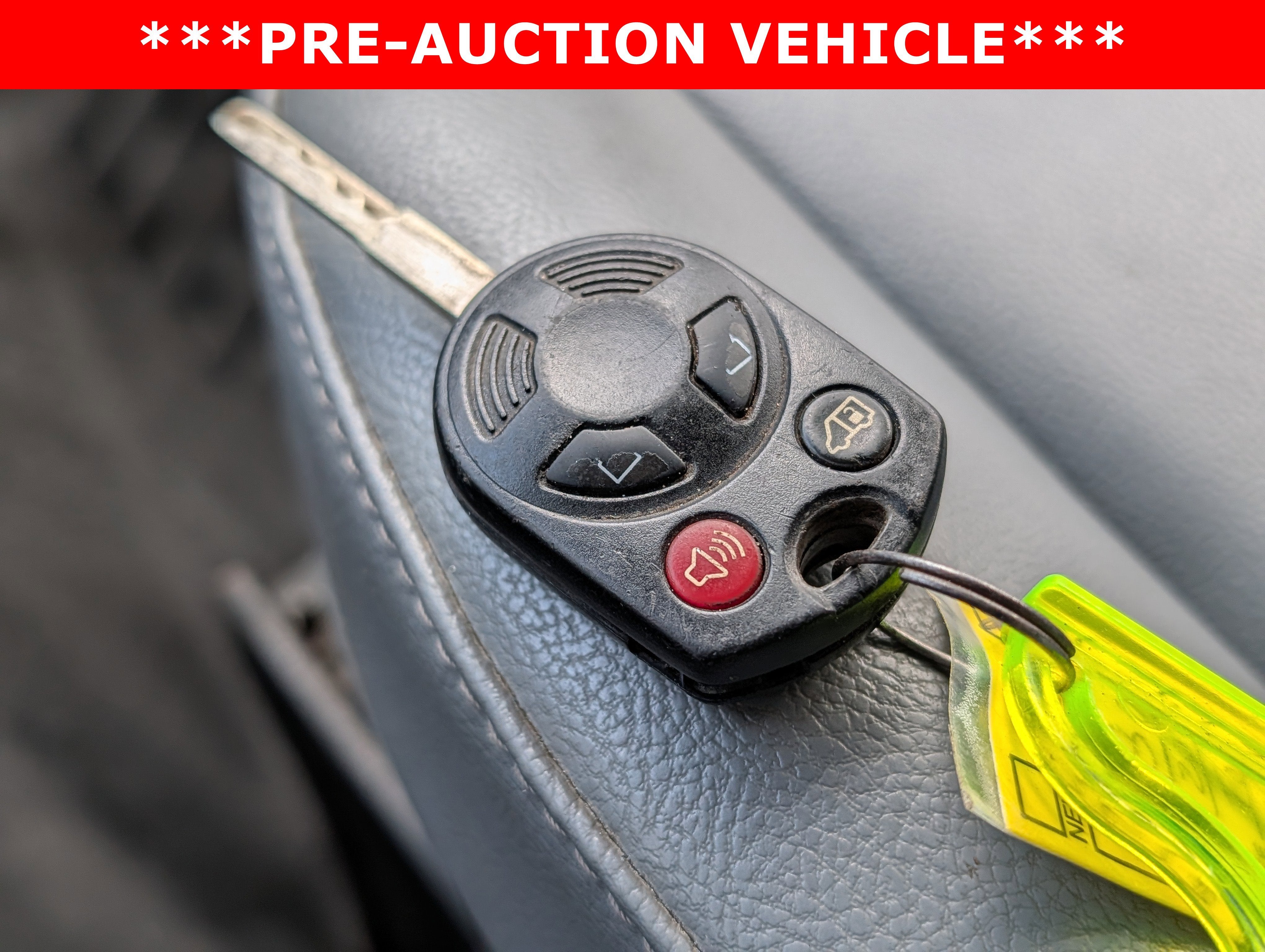 2015 Ford Transit-150 130 WB Low Roof Cargo