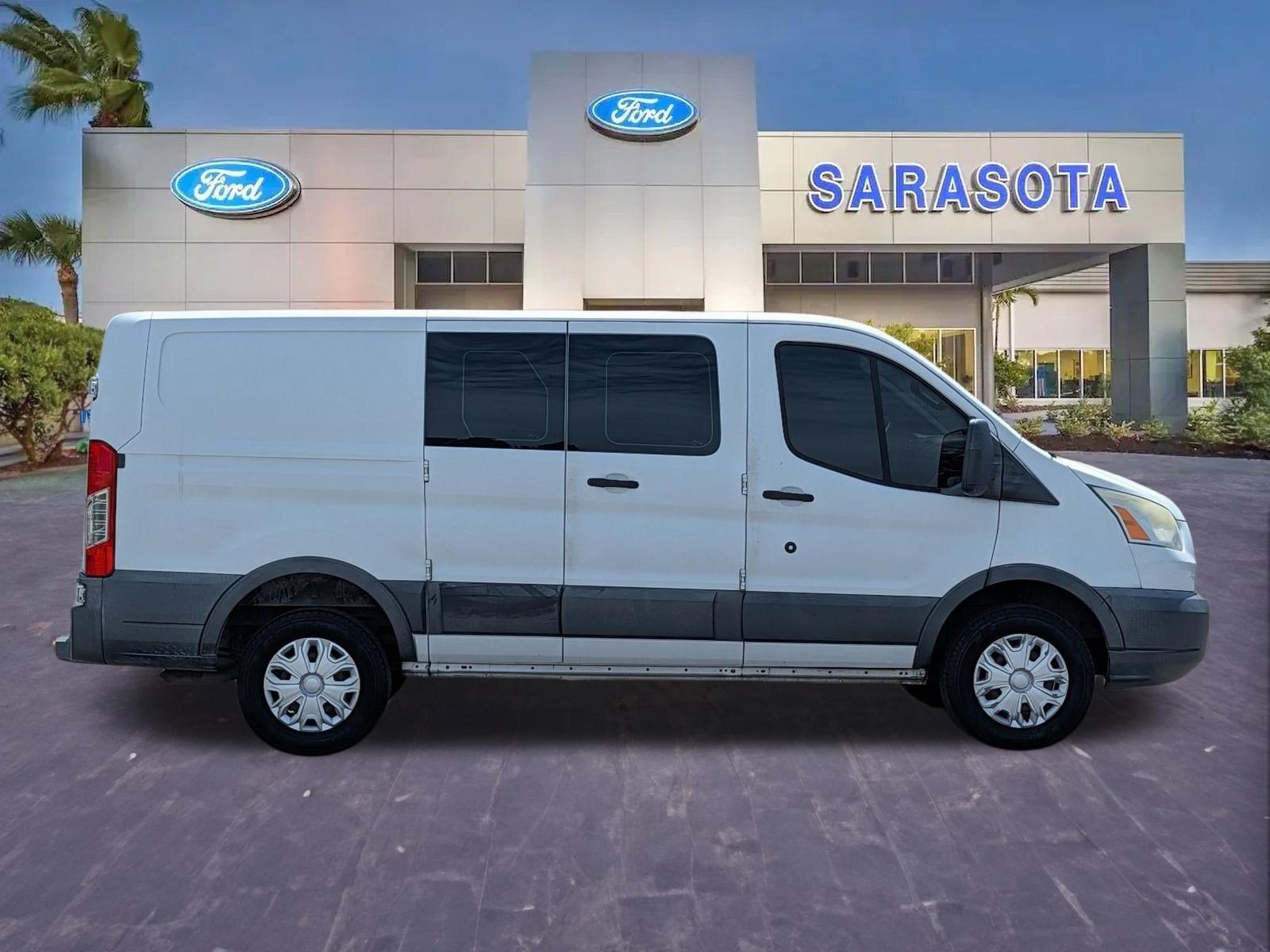 2015 Ford Transit-250 130 WB Low Roof Cargo
